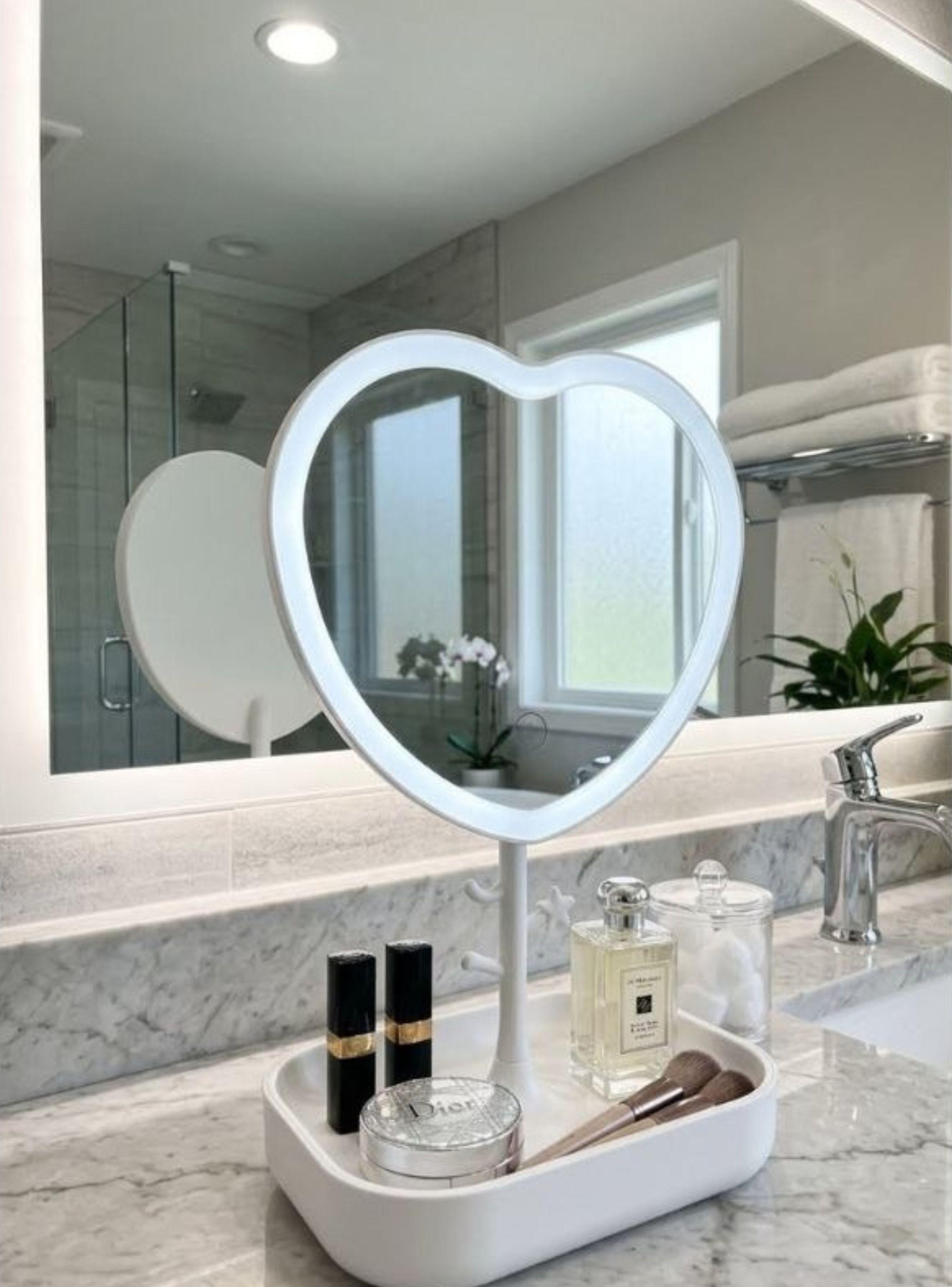 Espejo Maquillaje LED Corazón Blanco Con Base Organizadora USB-3