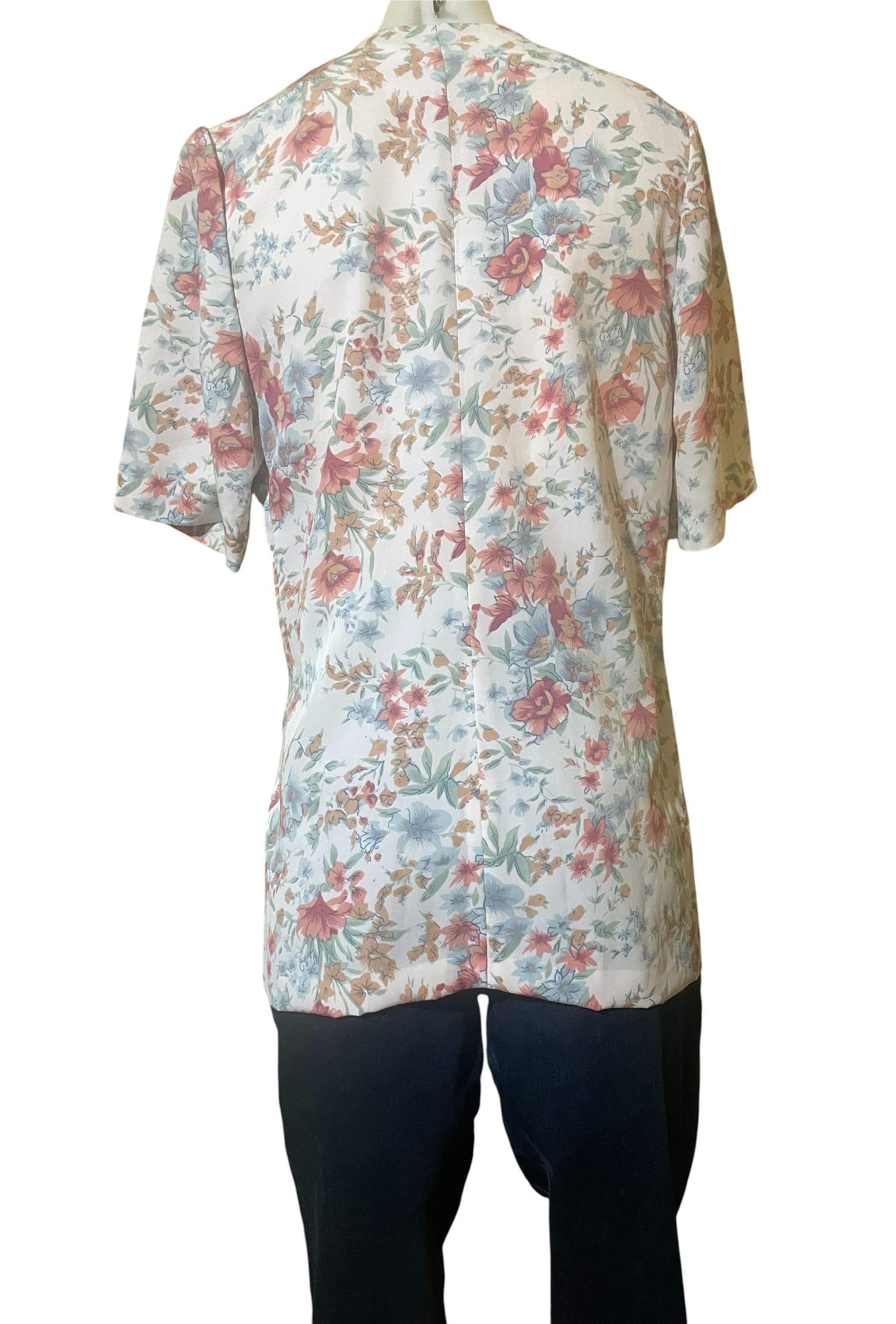 Blazer Floreado Ligero de Manga Corta -2