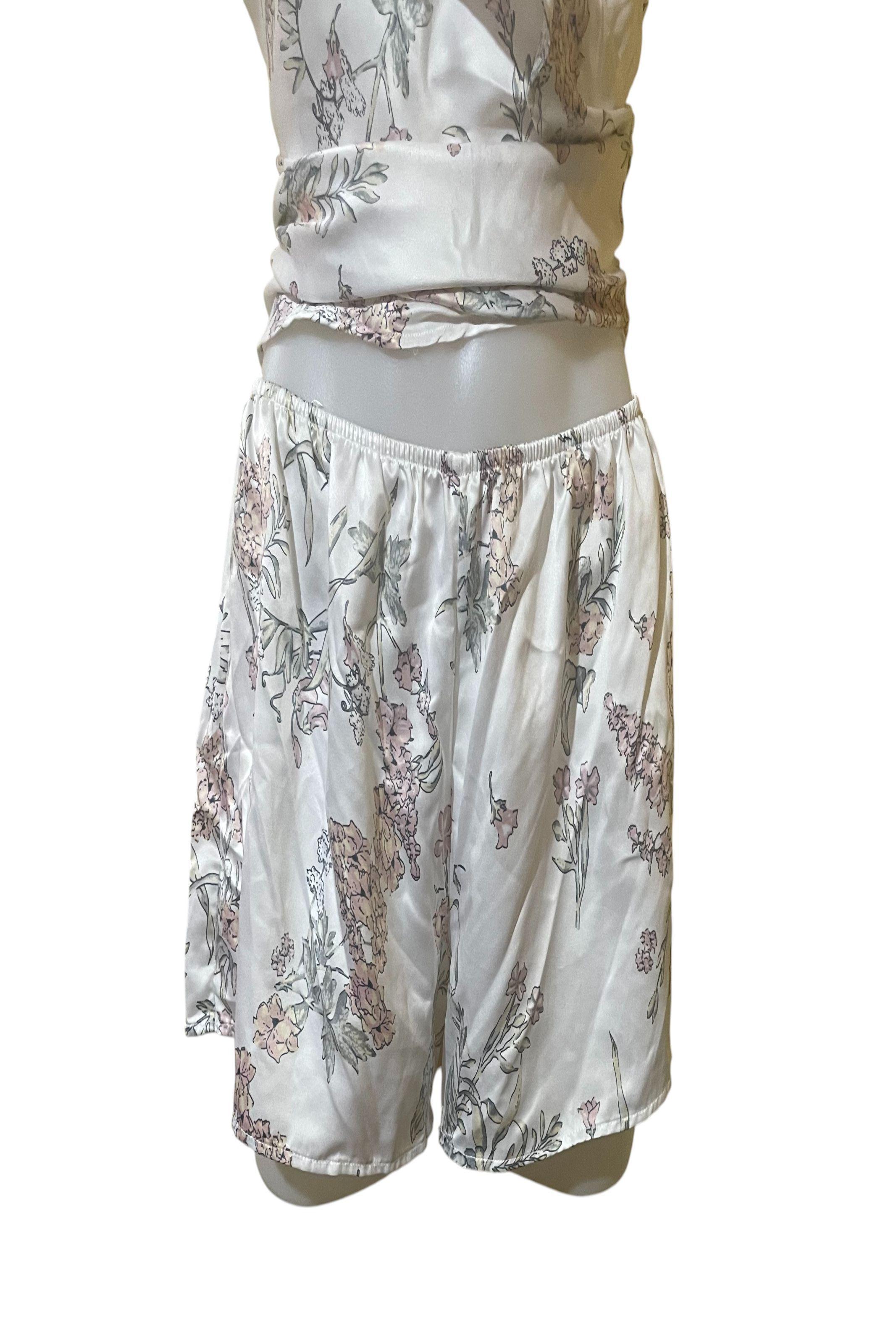 Pijama mujer satinado floral – Suave, liviano y elegante para dormir-2