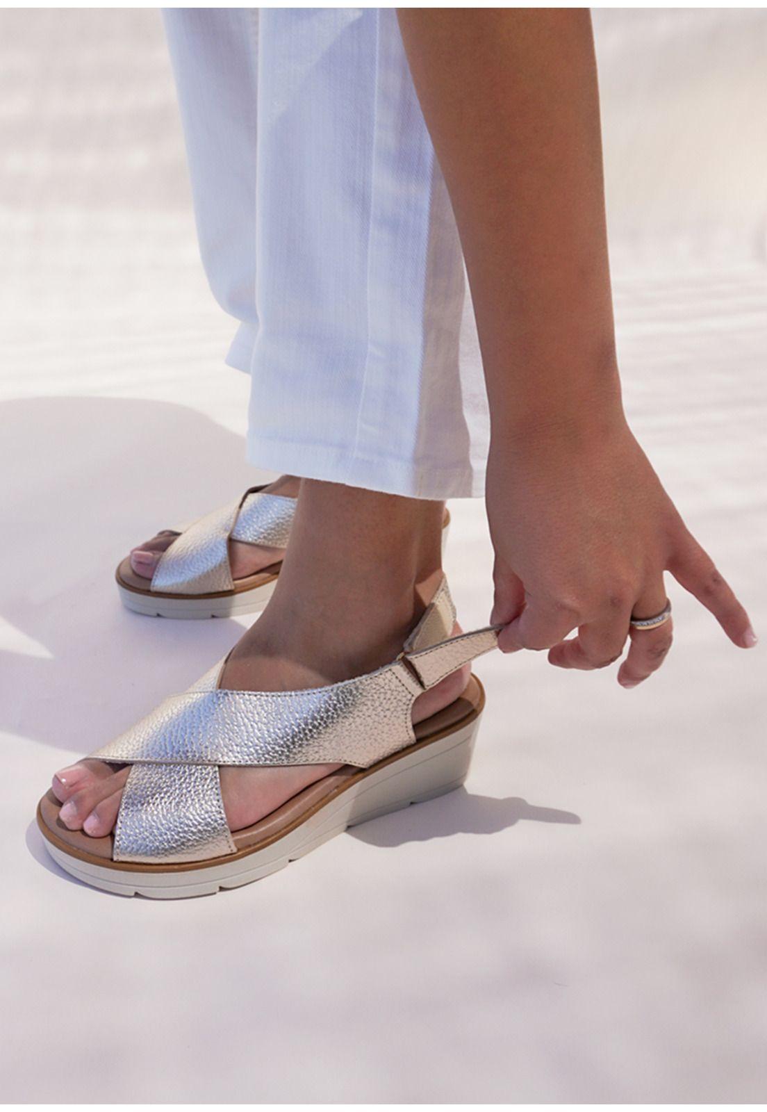 Sandalia Cuero Xaviera Dorado-0