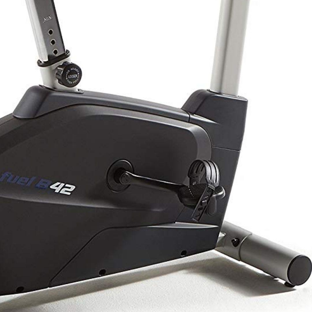 Bicicleta Vertical Magnética Institucional Fuel Fitness B42-3