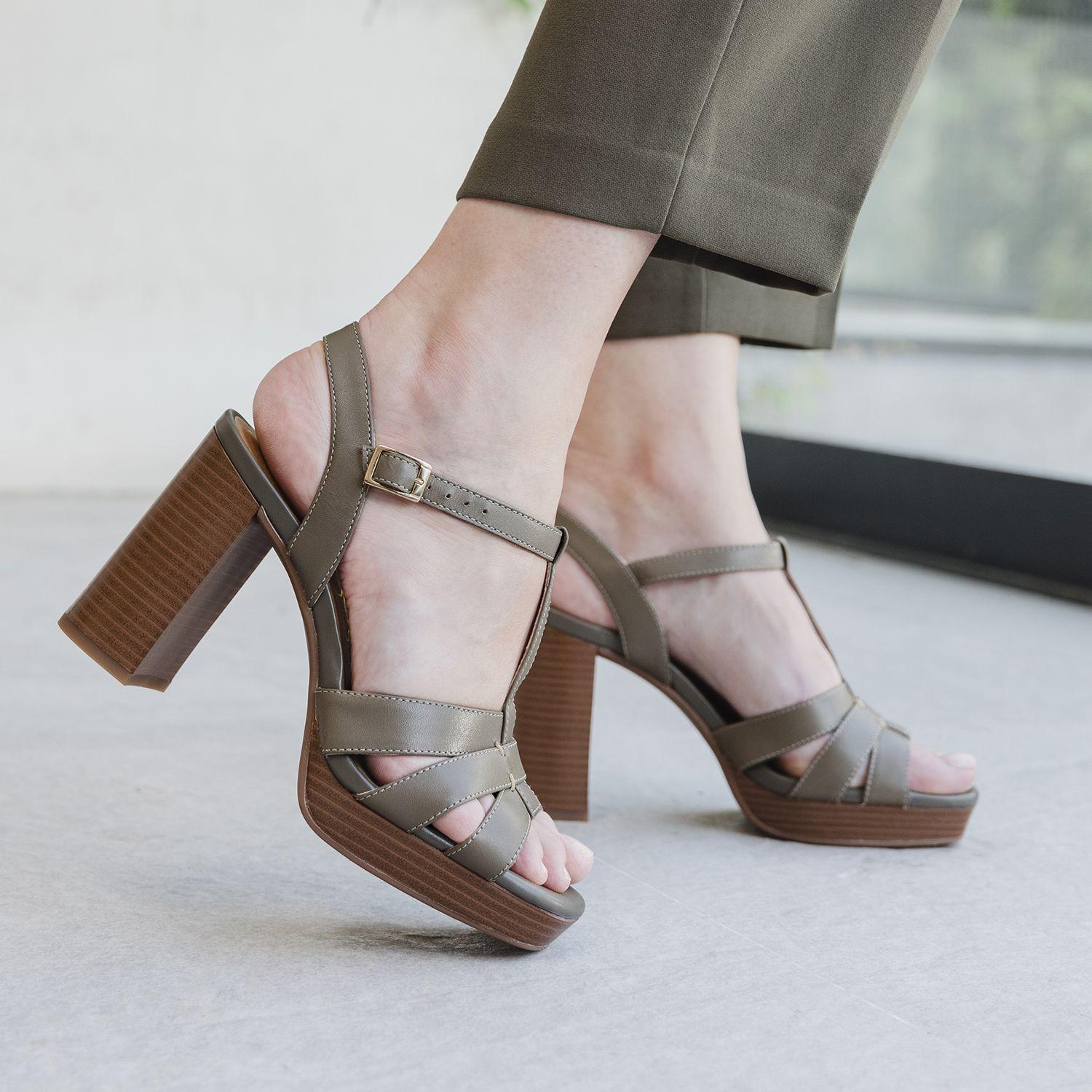 Sandalia Mujer Katnis 134401 Taupe Flexi-2