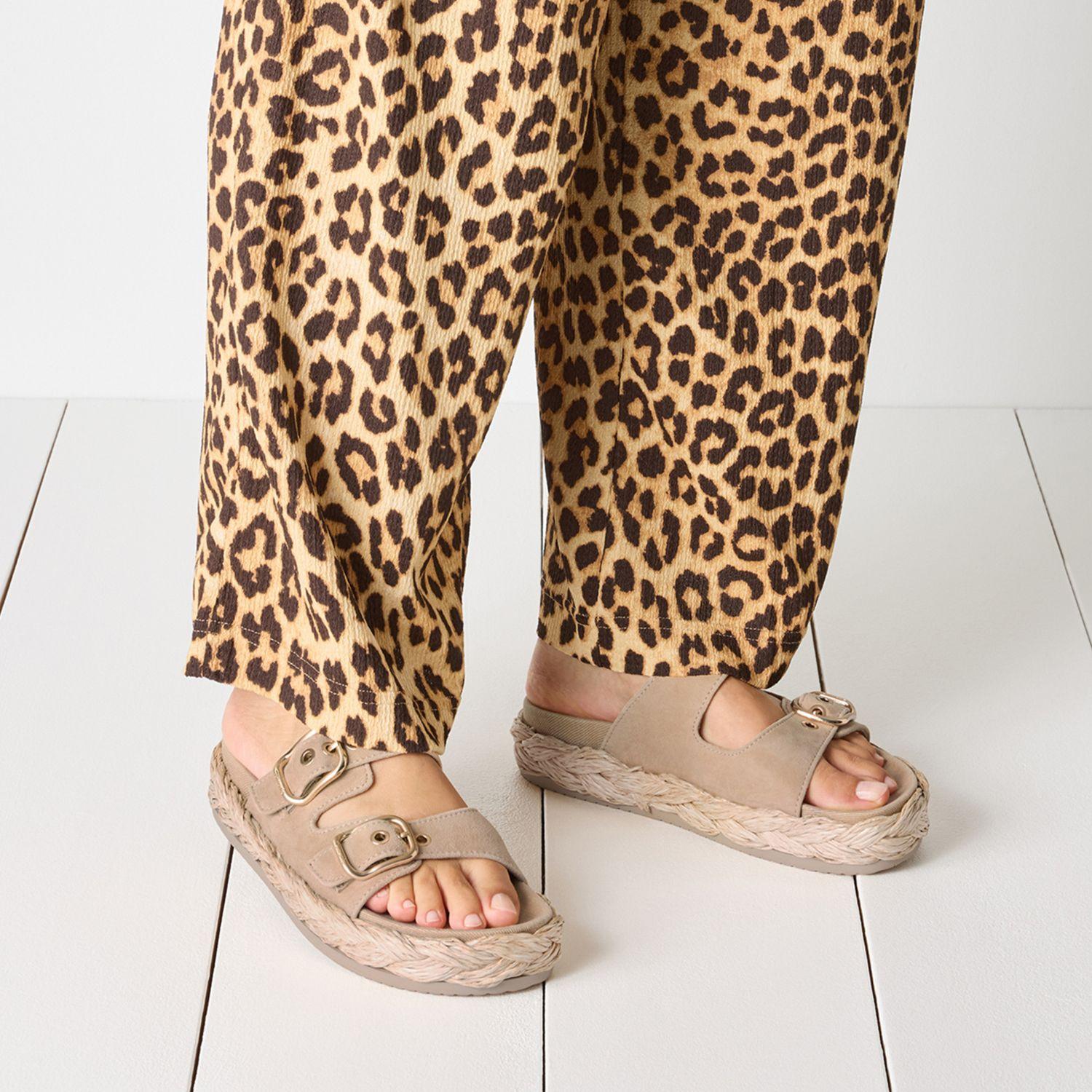 Sandalia Mujer 27412-44 Café  Tamaris-2