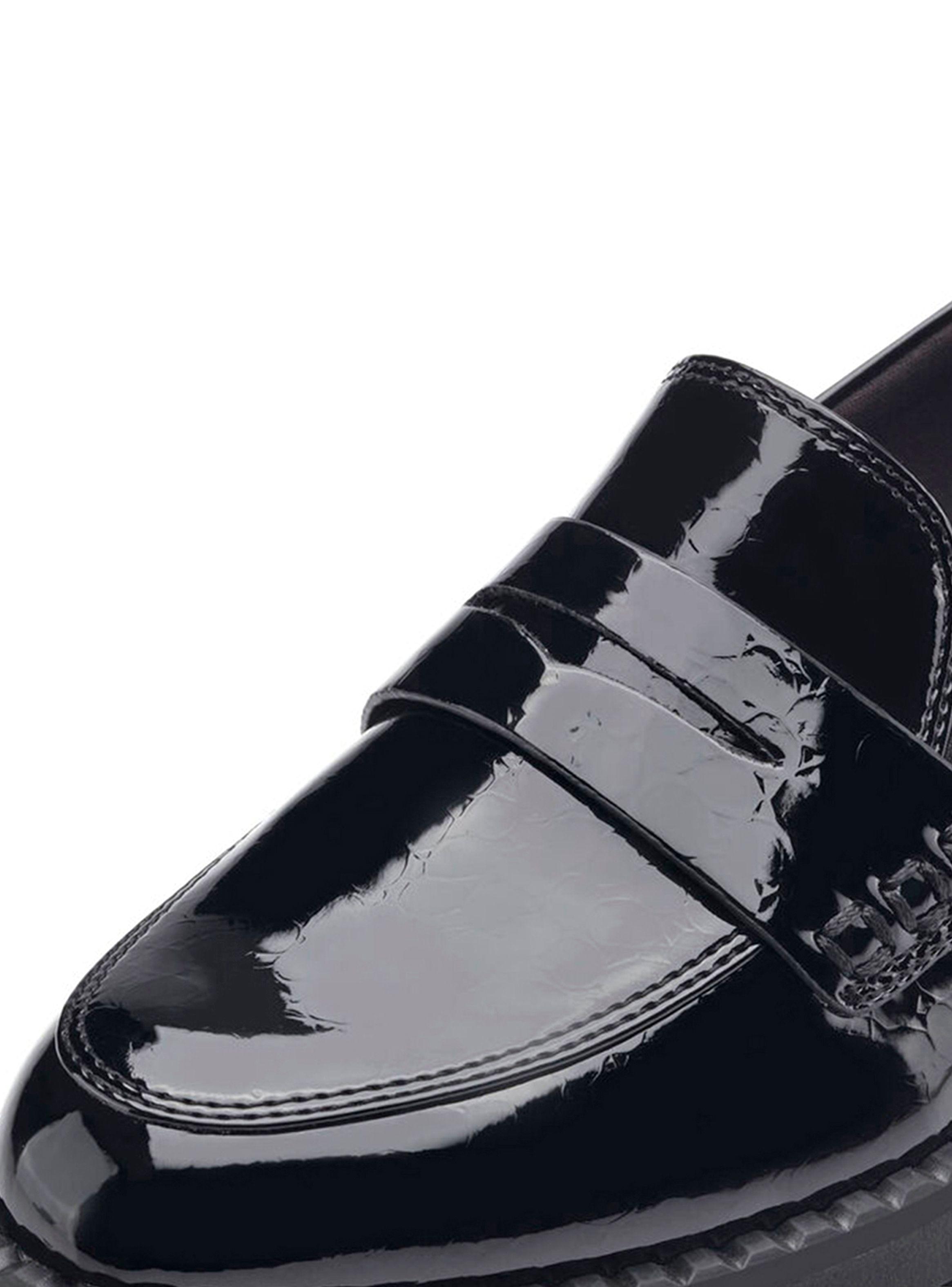 Mocasín Mujer 24312-41 negro charol-2
