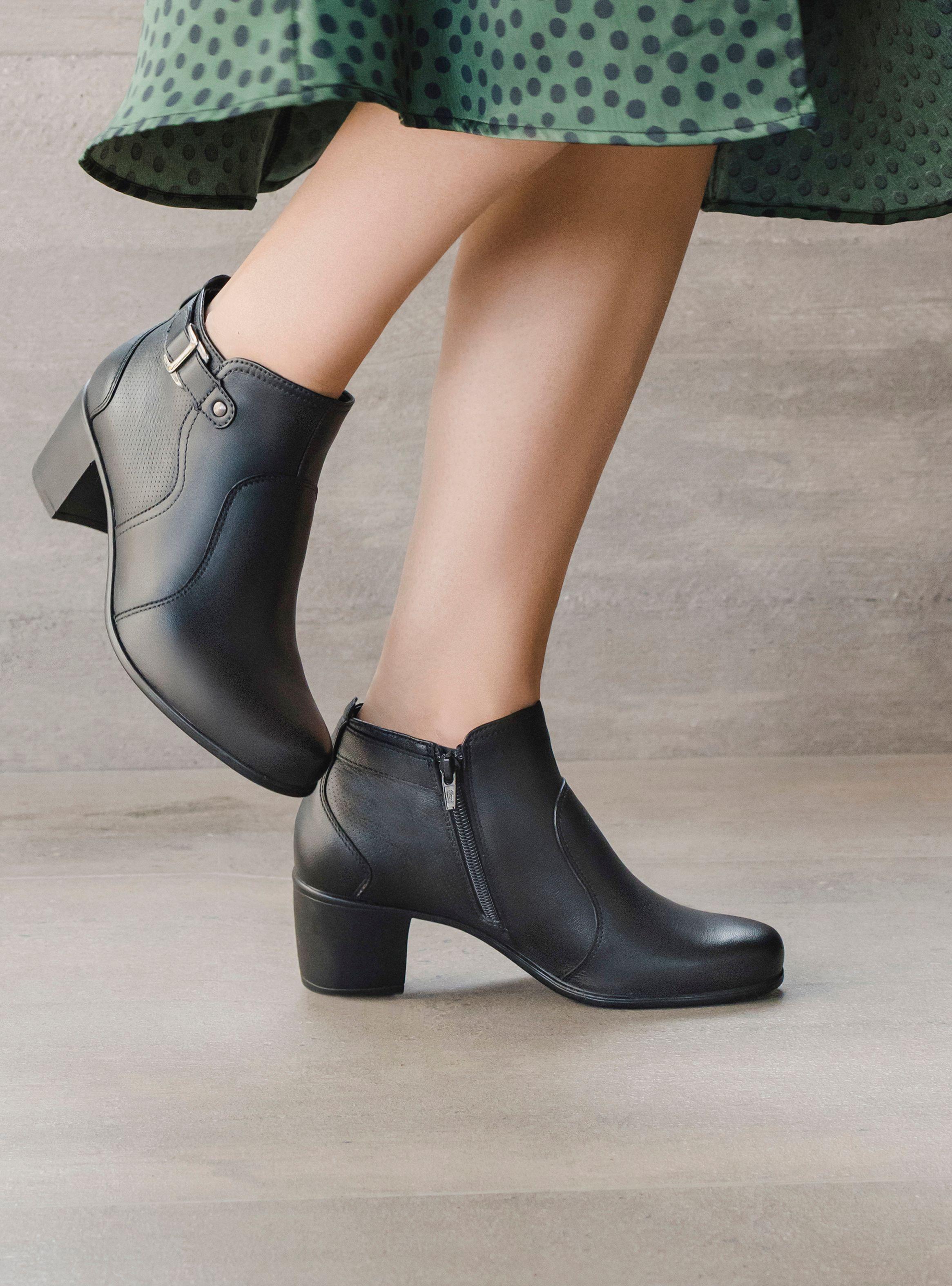 Botin Mujer Renata 110407negro-2