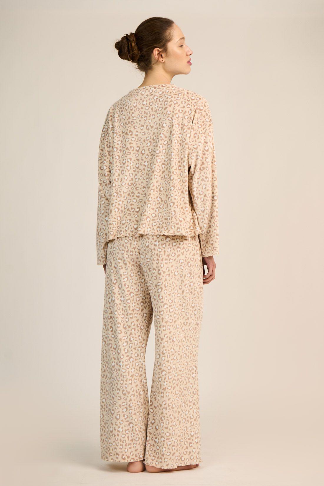 PIJAMA MUJER BARBIZON DAVI ANIMAL PRINT CLARO-3