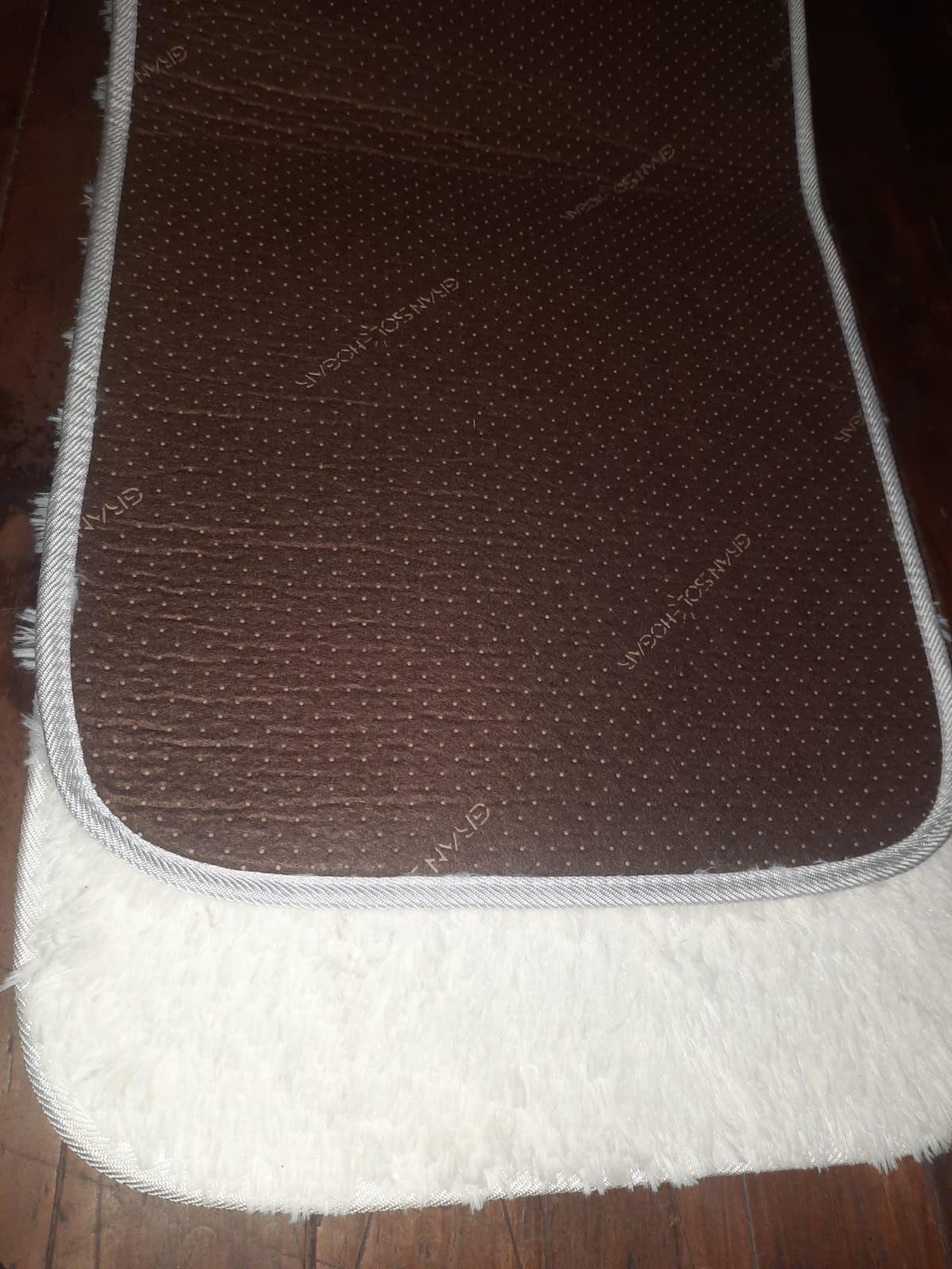 Alfombra de pasillo o bajadas de cama -2