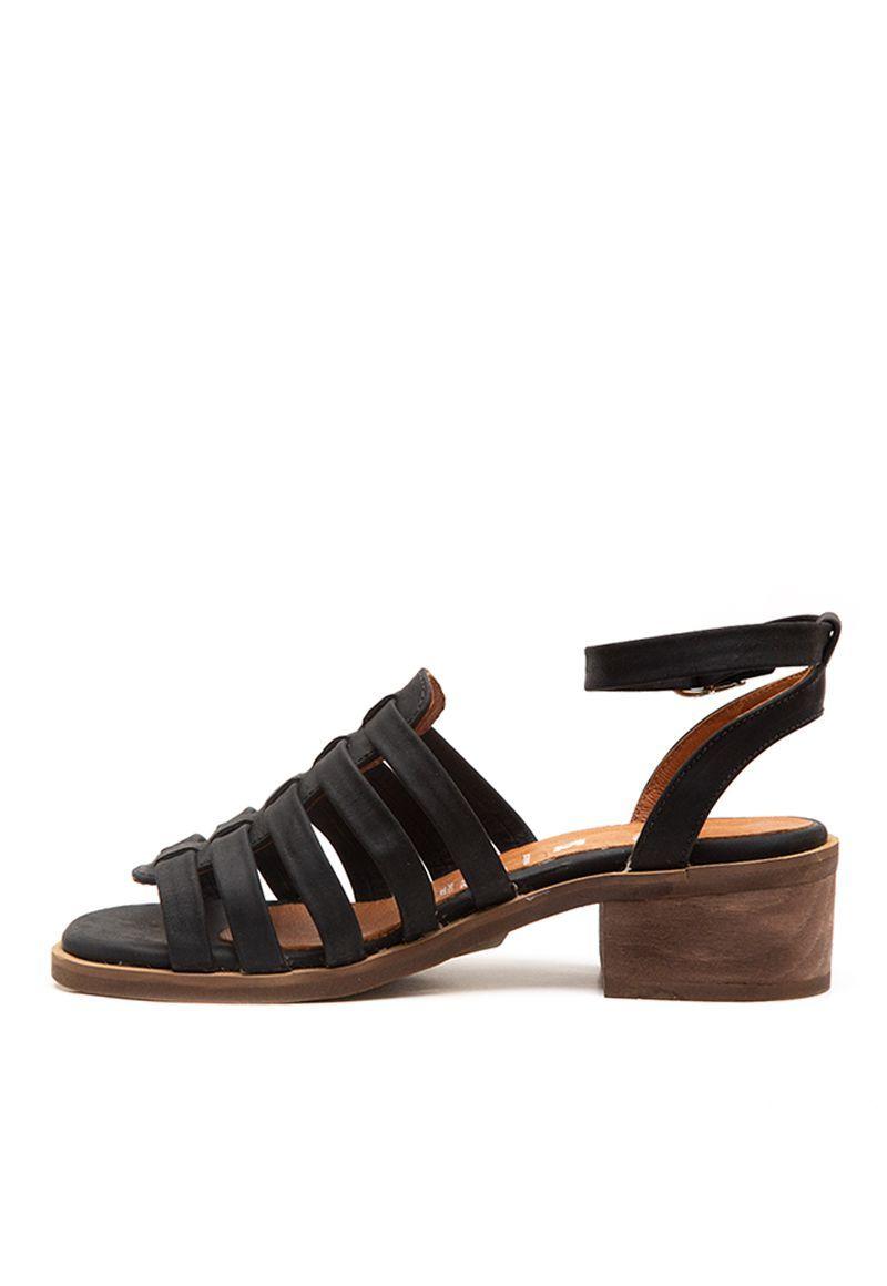 Sandalia De Cuero Catalpa C1 Negro Giani Dafirenze-0