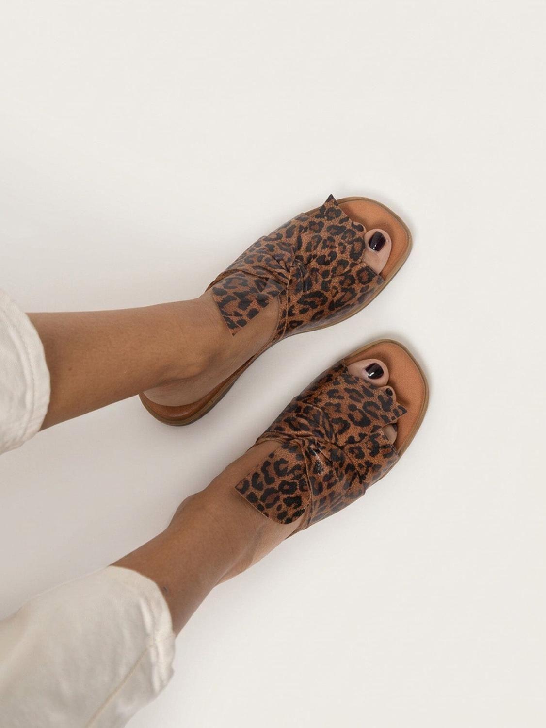 Sandalia Cuero Mujer  FioFio Leopardo-3