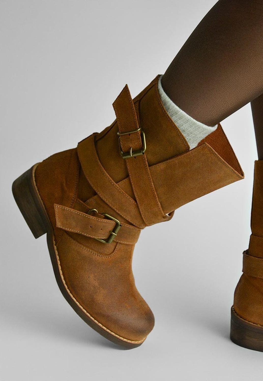 Bota Mujer De Cuero Paola Camel C5-5