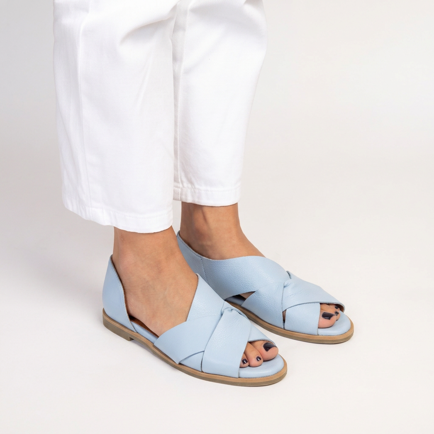 Sandalia Mujer Cuero  Socaire Celeste-3