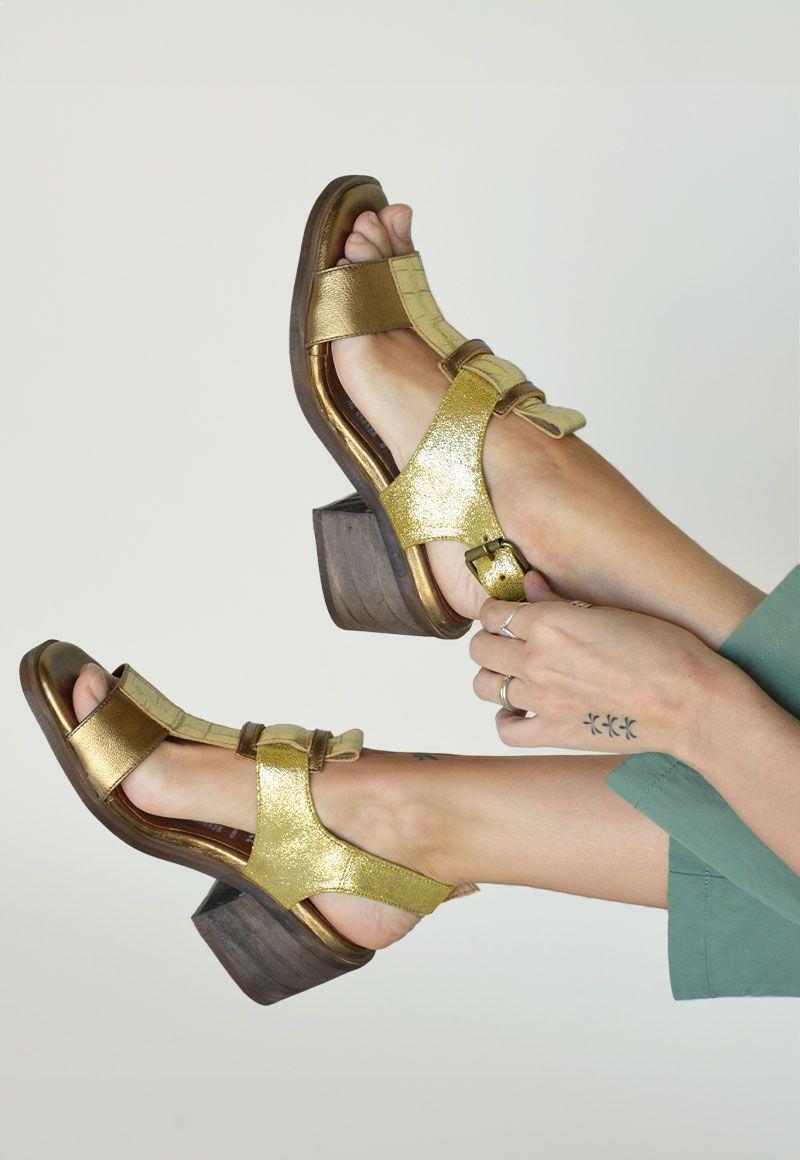 Sandalia De Cuero Timbo C2 Dorado Giani Dafirenze-1