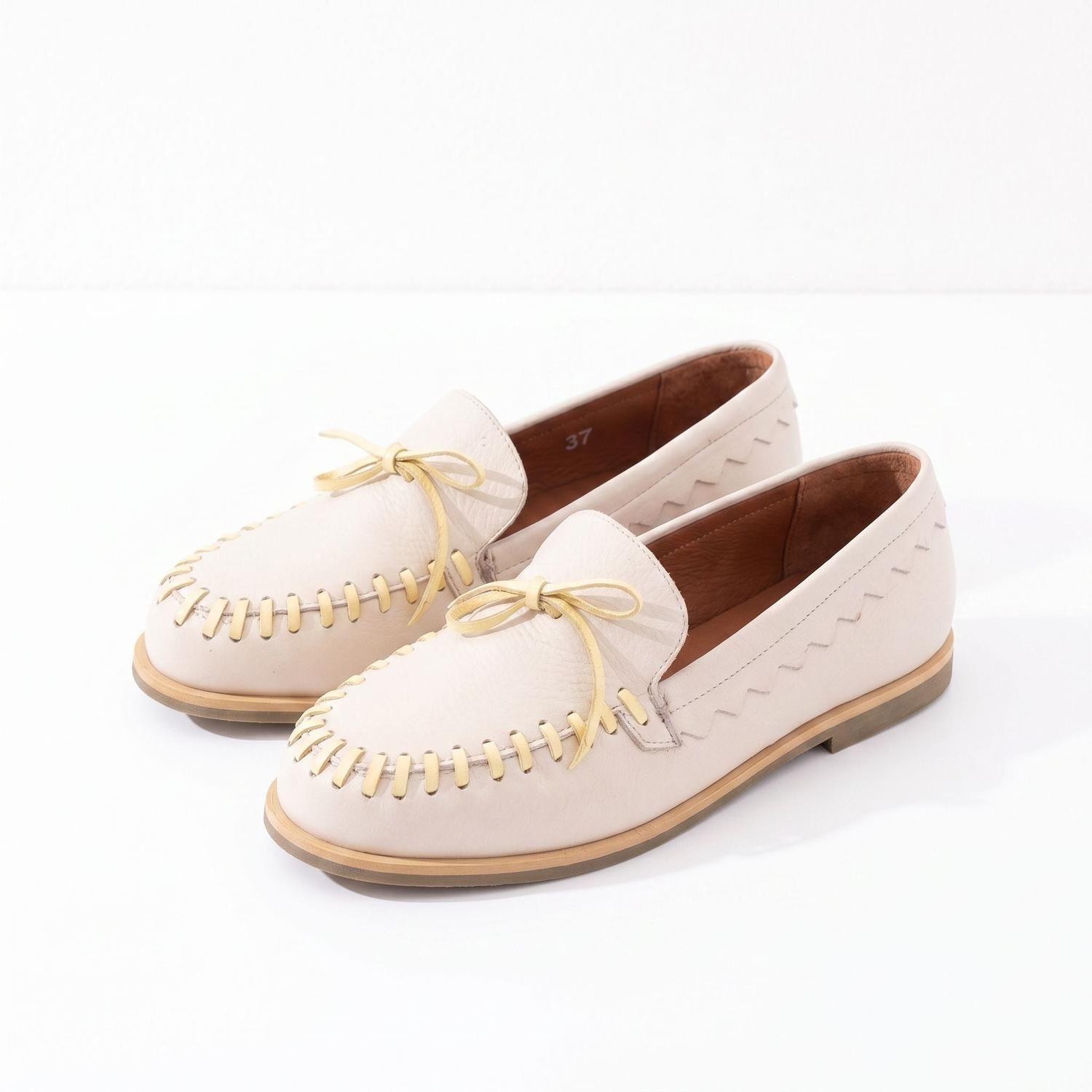 Mocasin Cuero Mujer  Delta Beige Amarillo-1