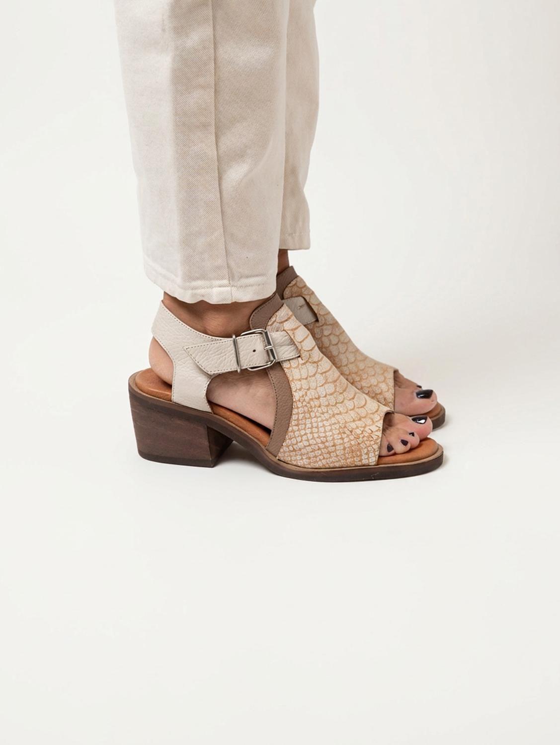 Sandalia Cuero Mujer Guanay Beige-5