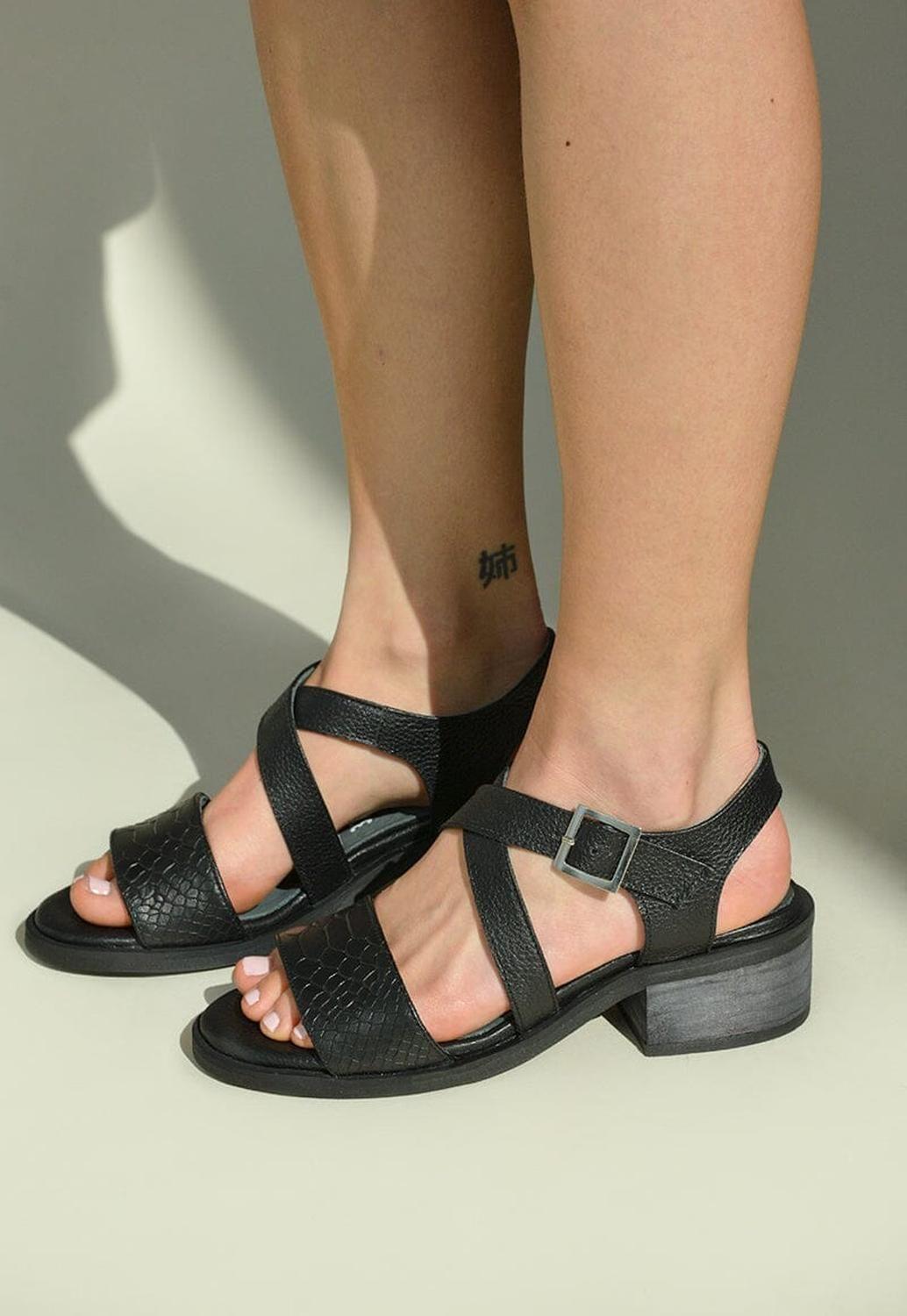 Sandalia Mujer / Salteador Negro-0