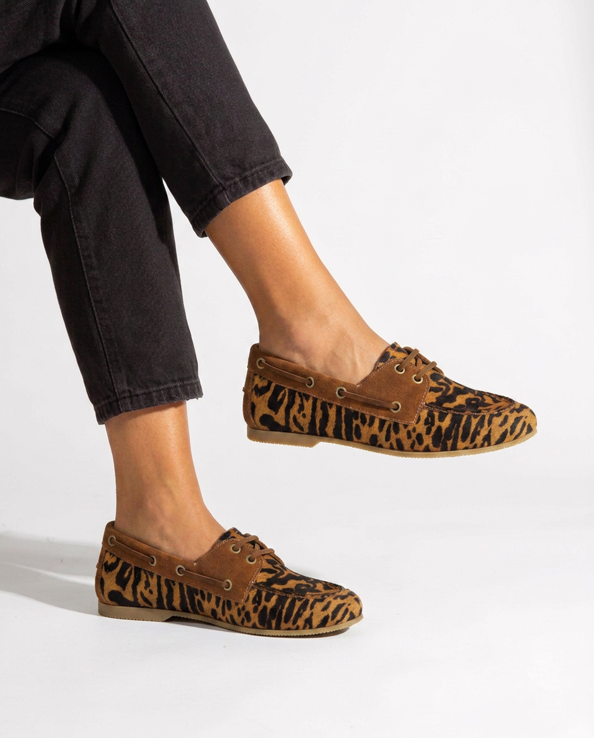 Mocasin Cuero Mujer  Aria Leopardo-2