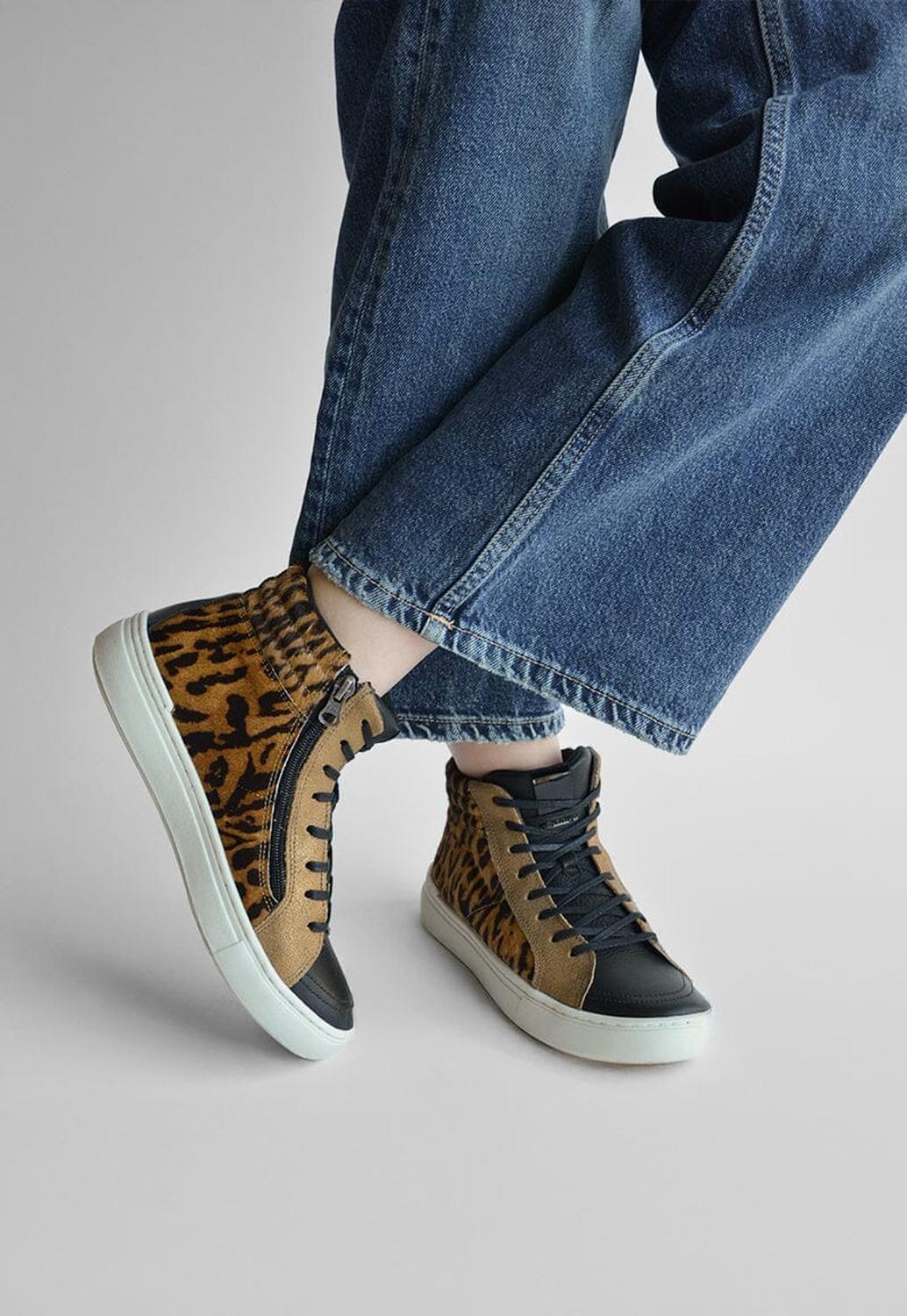 Zapatilla Mujer De Cuero Miriam Print C1-6