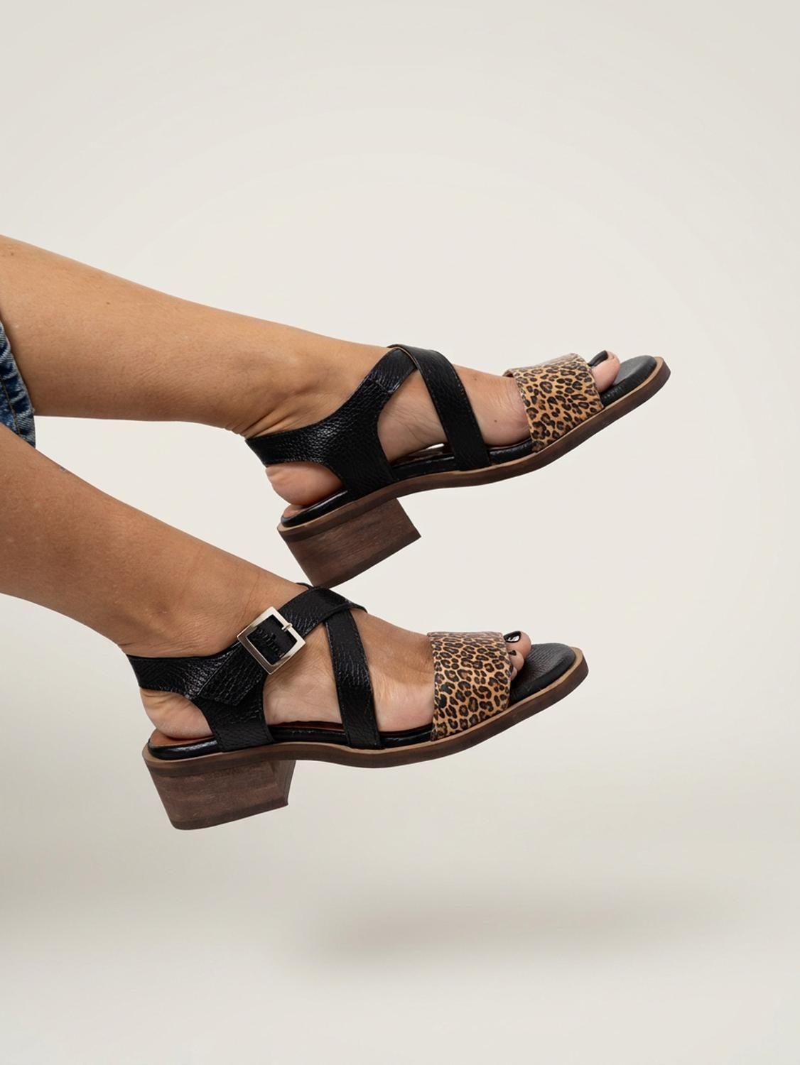Sandalia Cuero Mujer  Salteador Leopardo Negro-5
