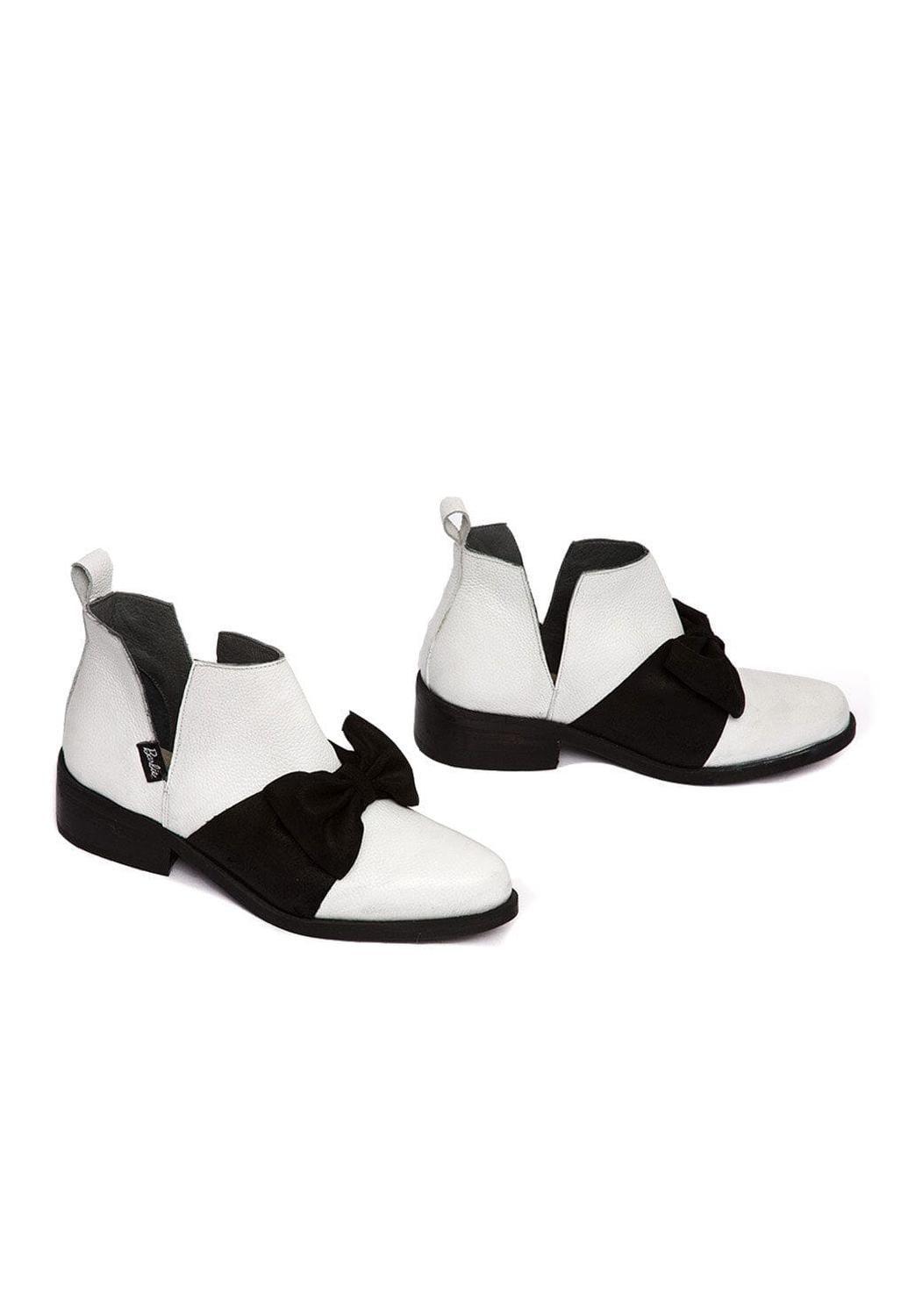 Botin Barbie De Cuero Mollie Negro Blanco C1-5