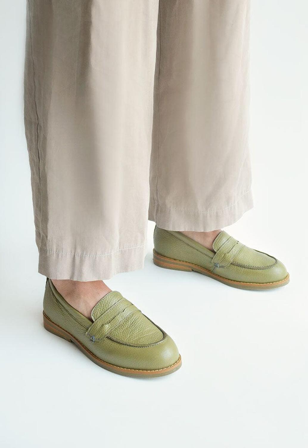 Mocasín Mujer De Cuero Coligue Verde C16-2