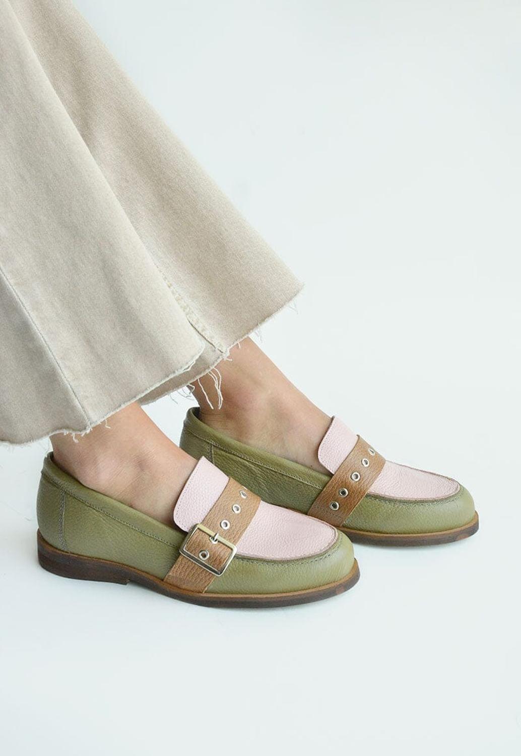 Mocasin Mujer De Cuero Amelia Verde Rosa C2-1