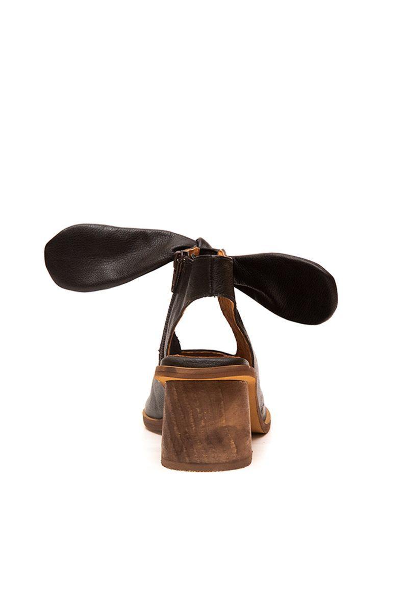 Sandalia De Cuero Quilaco C5 Negro Giani Dafirenze-5