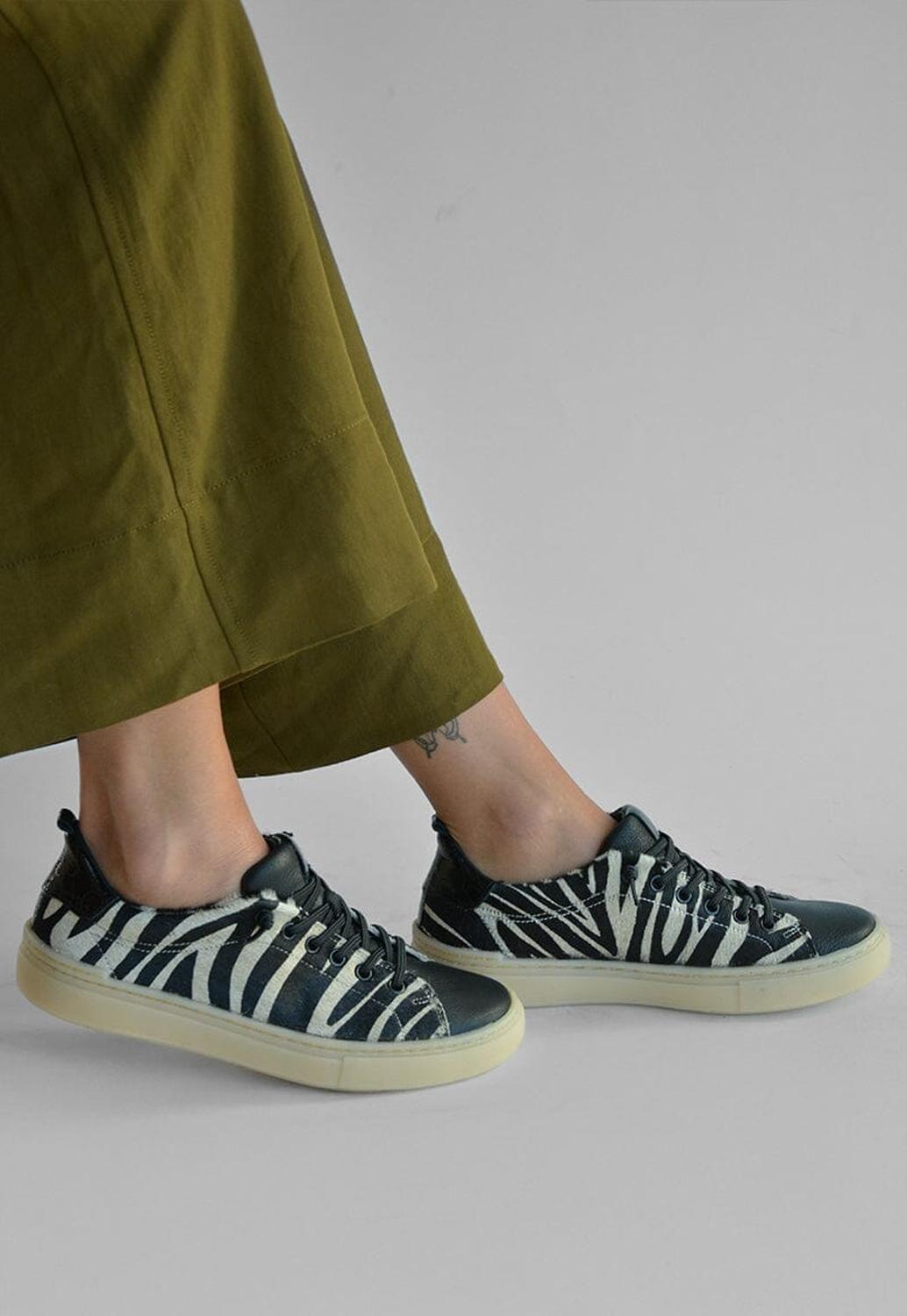 Zapatilla Mujer De Cuero Violeta Zebra C3-5