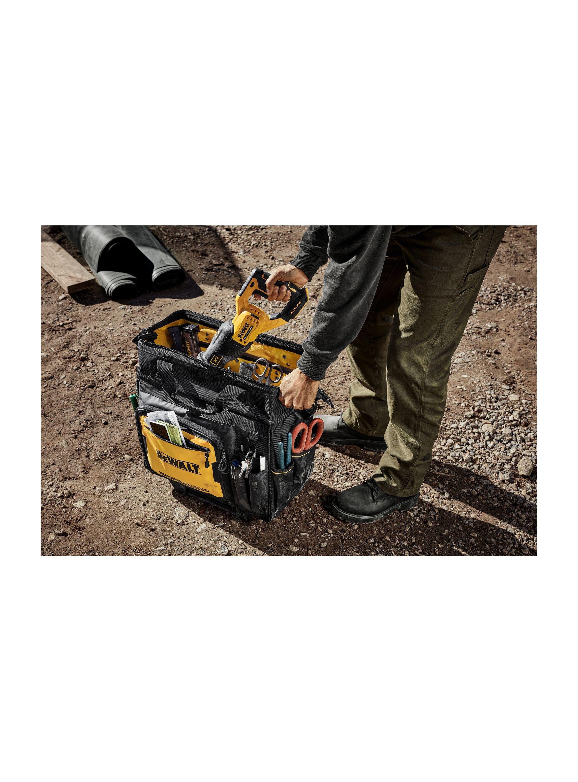 Bolso p/herramientas 18" 27 bolsillos DEWALT DWST60107-1-6