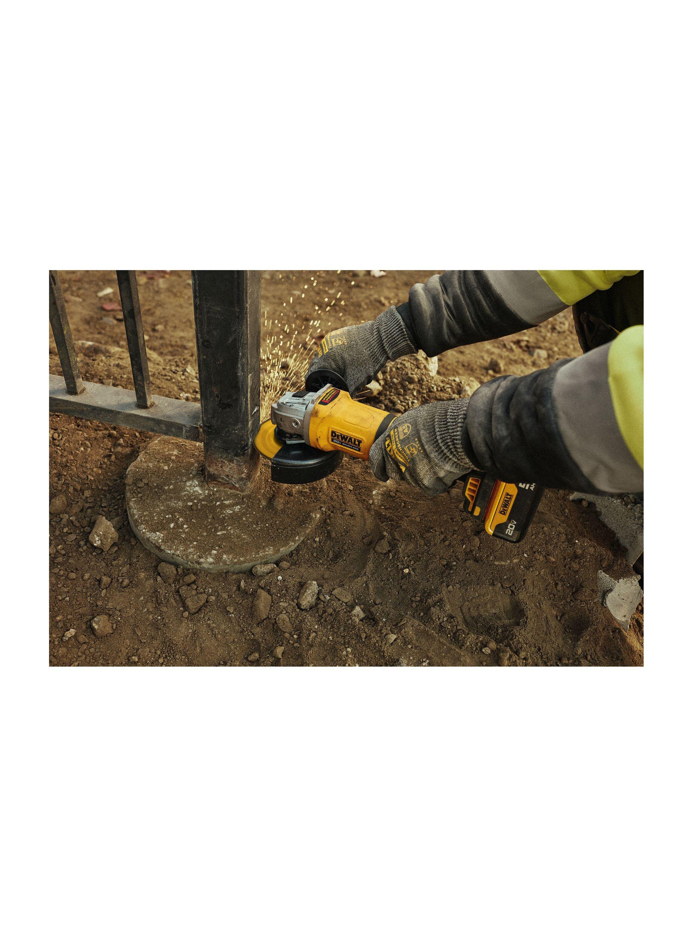 Esmeril angular 4-1/2” 20V DEWALT DCG408B-B2-4