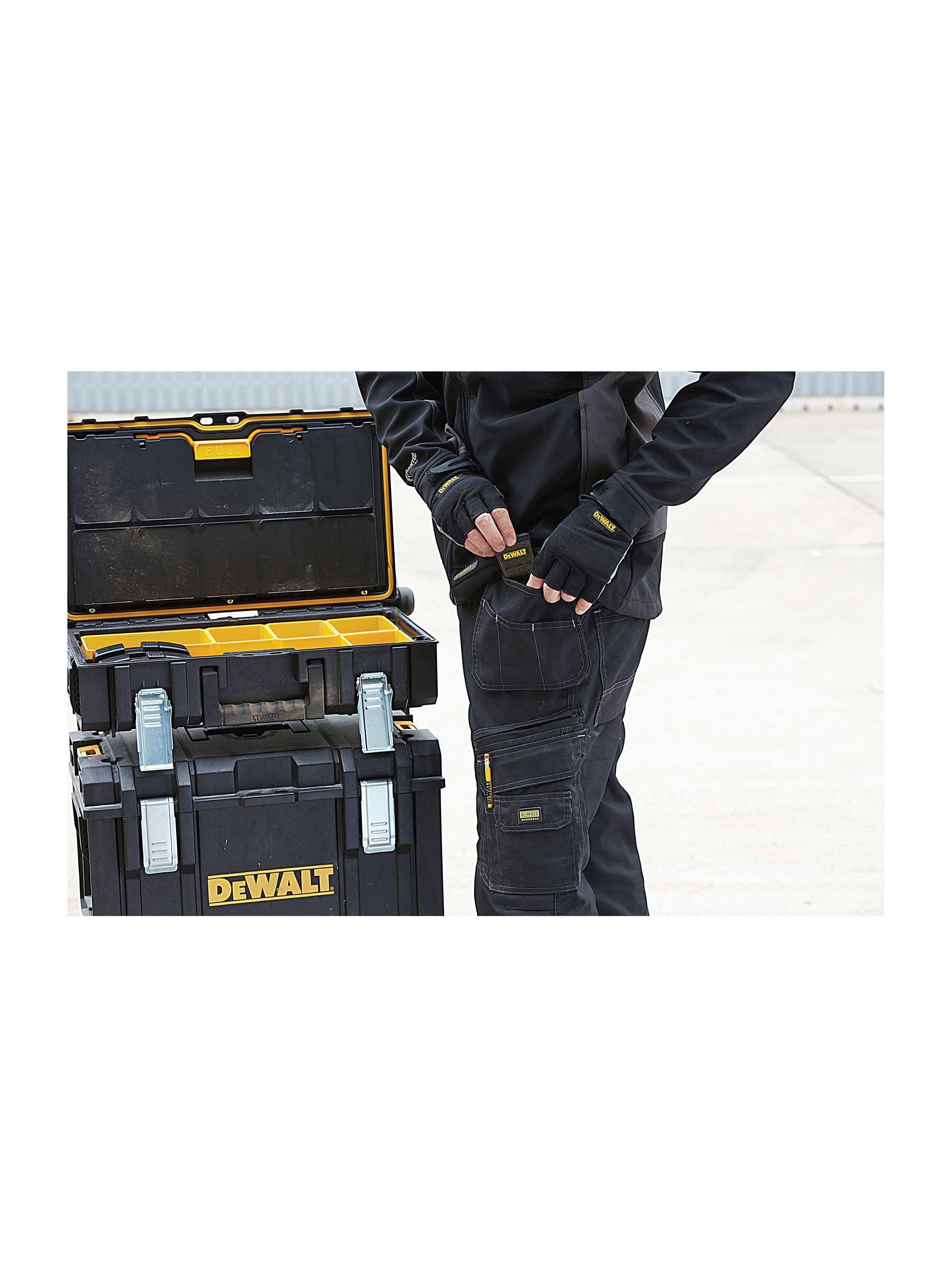 Set 15 Puntas + Adaptador Magnético  DT70522T-QZ-4