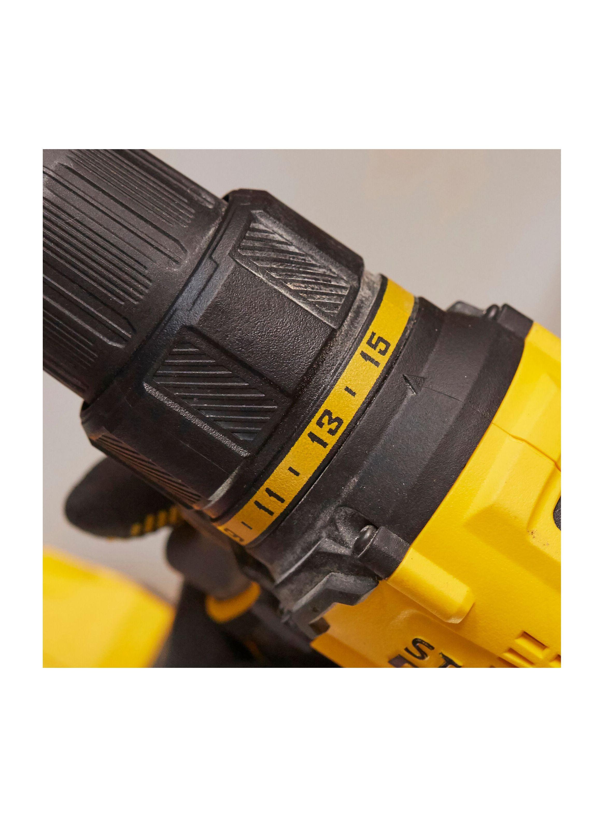 Taladro percutor 1/2" 20V BRUSHLESS STANLEY SBD710B-B3-2