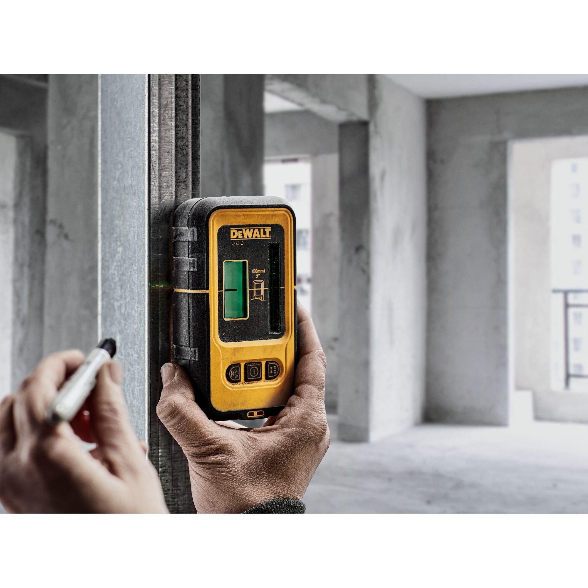 Detector de laser verde DEWALT DE0892G-XJ-5