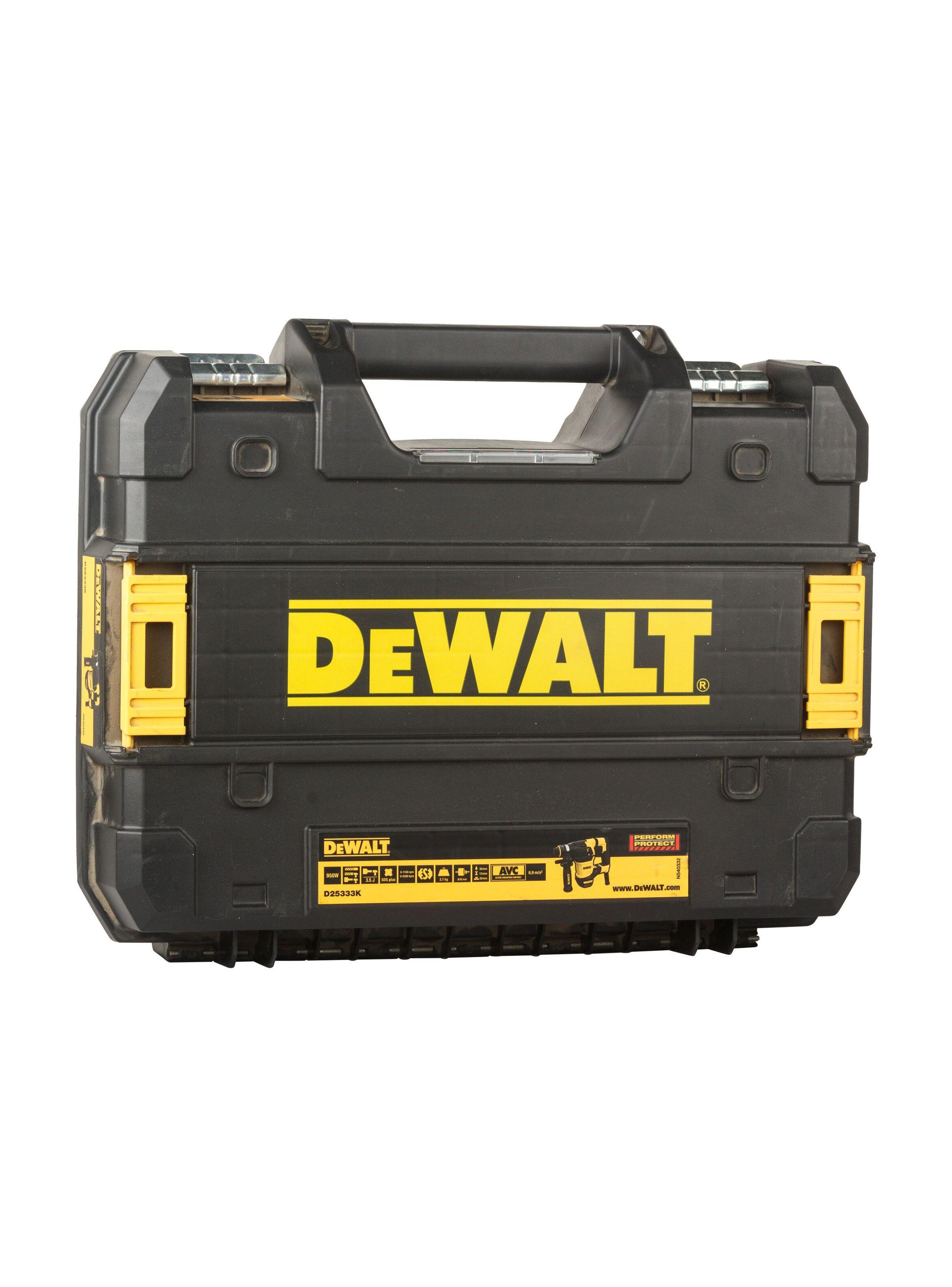 Rotomartillo SDS Plus 950W  D25333K-B2C-4