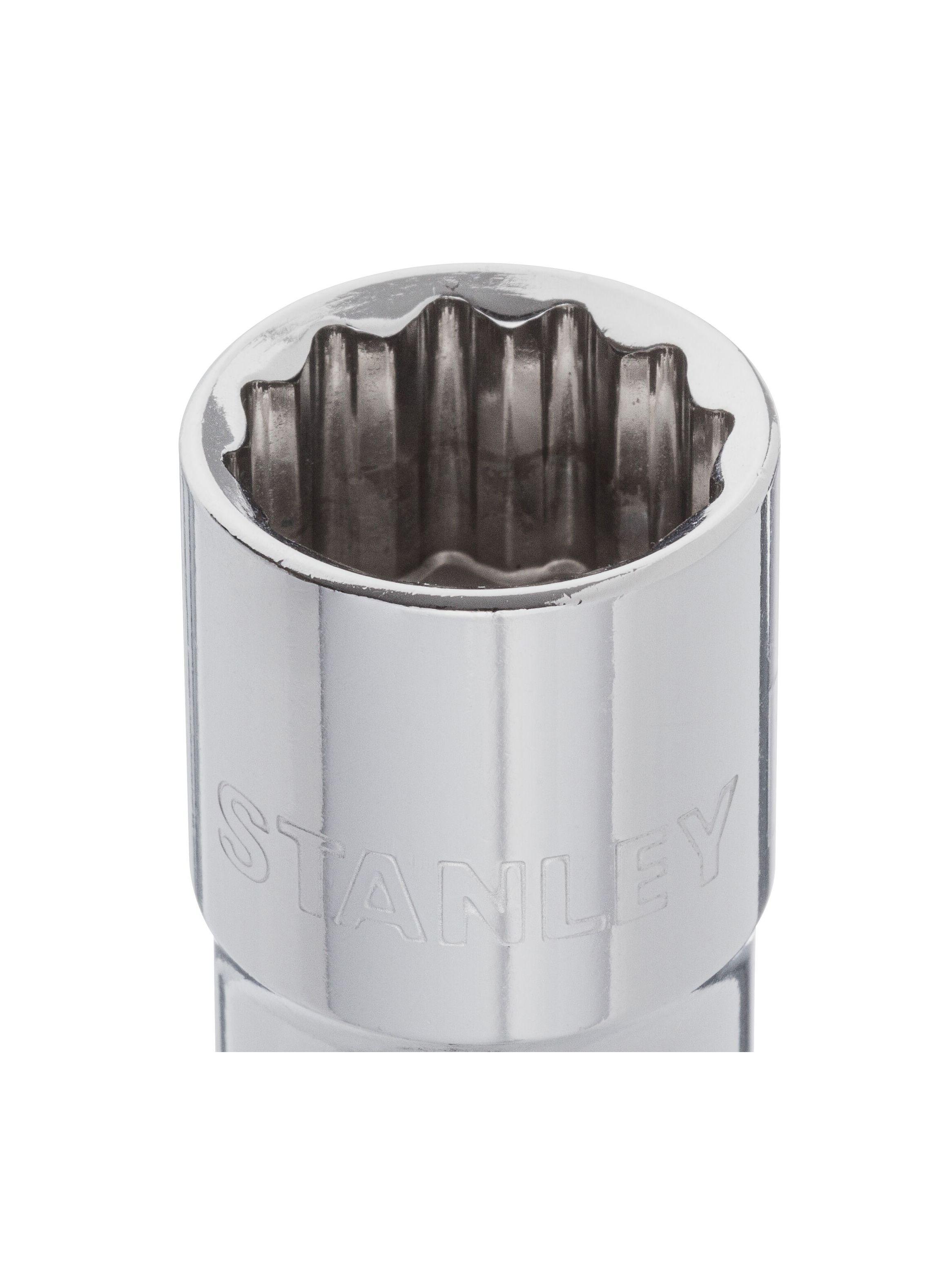 Dado/Cubo estándar 18mm 12Pt. Mando 1/2" STANLEY 4-88-790-2