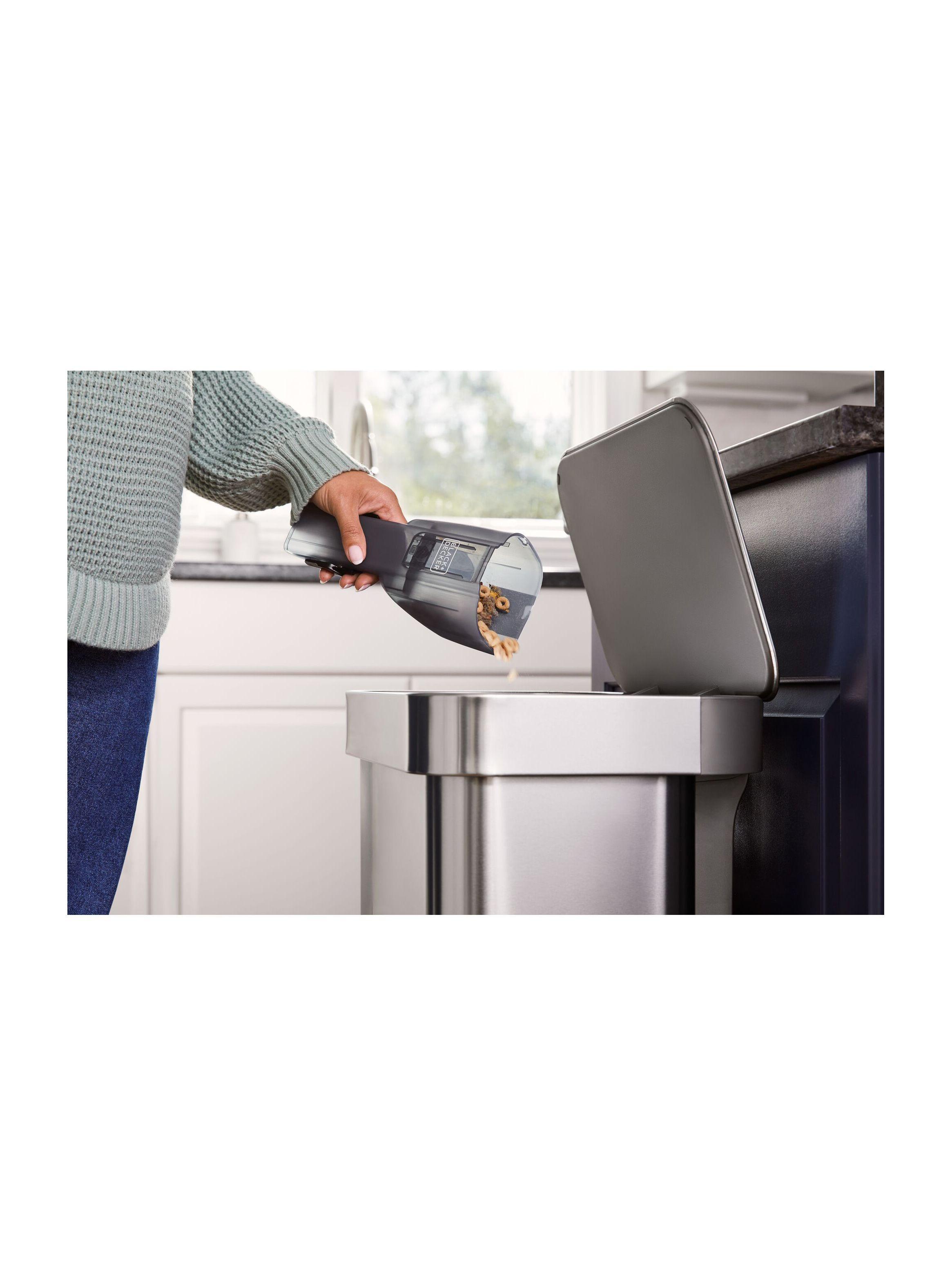 Aspiradora de mano 8V BLACK+DECKER HNVD220V8-B2C-5