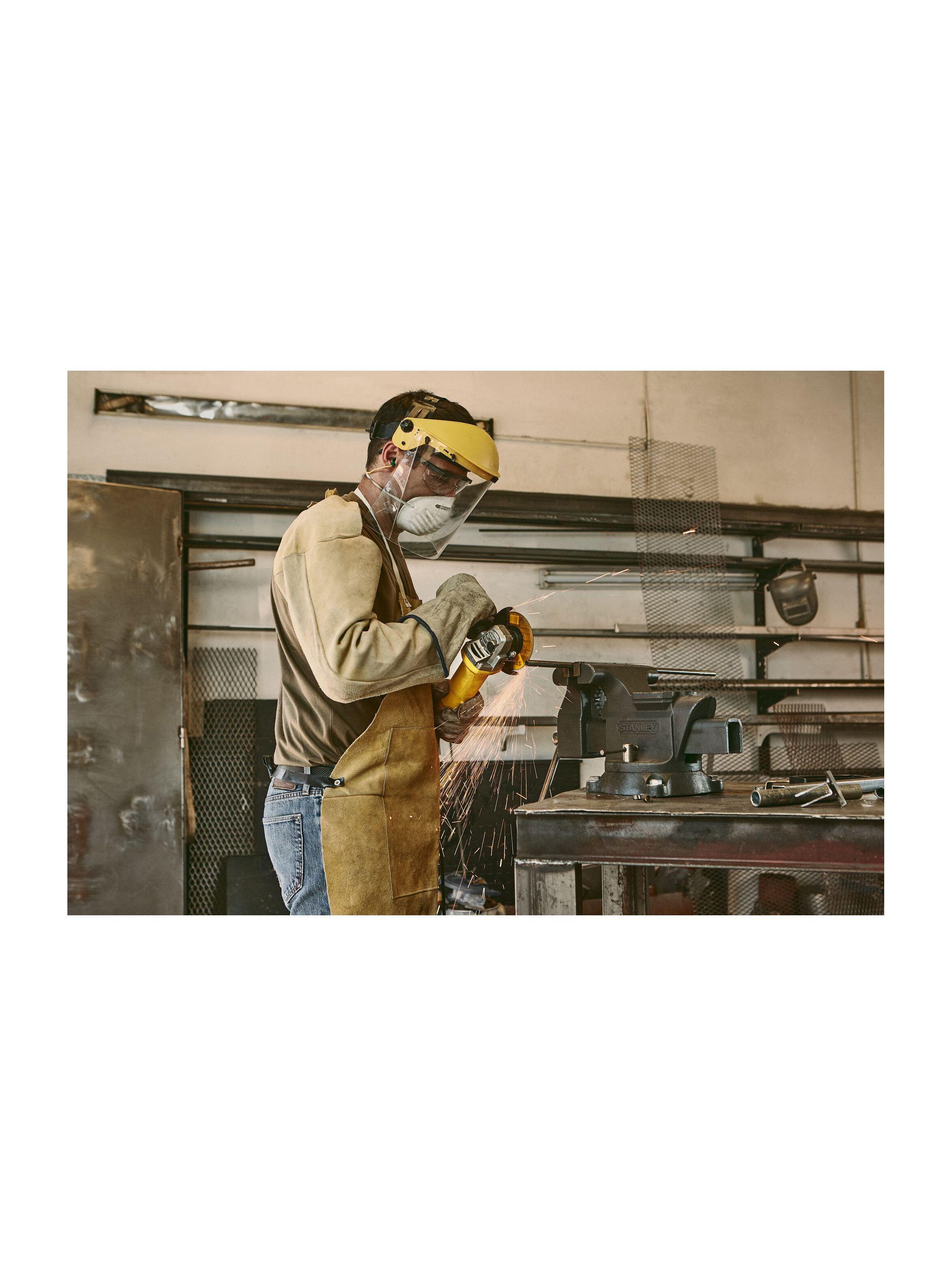 Esmeril Angular 4-1/2" 620W + 10 discos STANLEY SG6115-10DISCOS-4