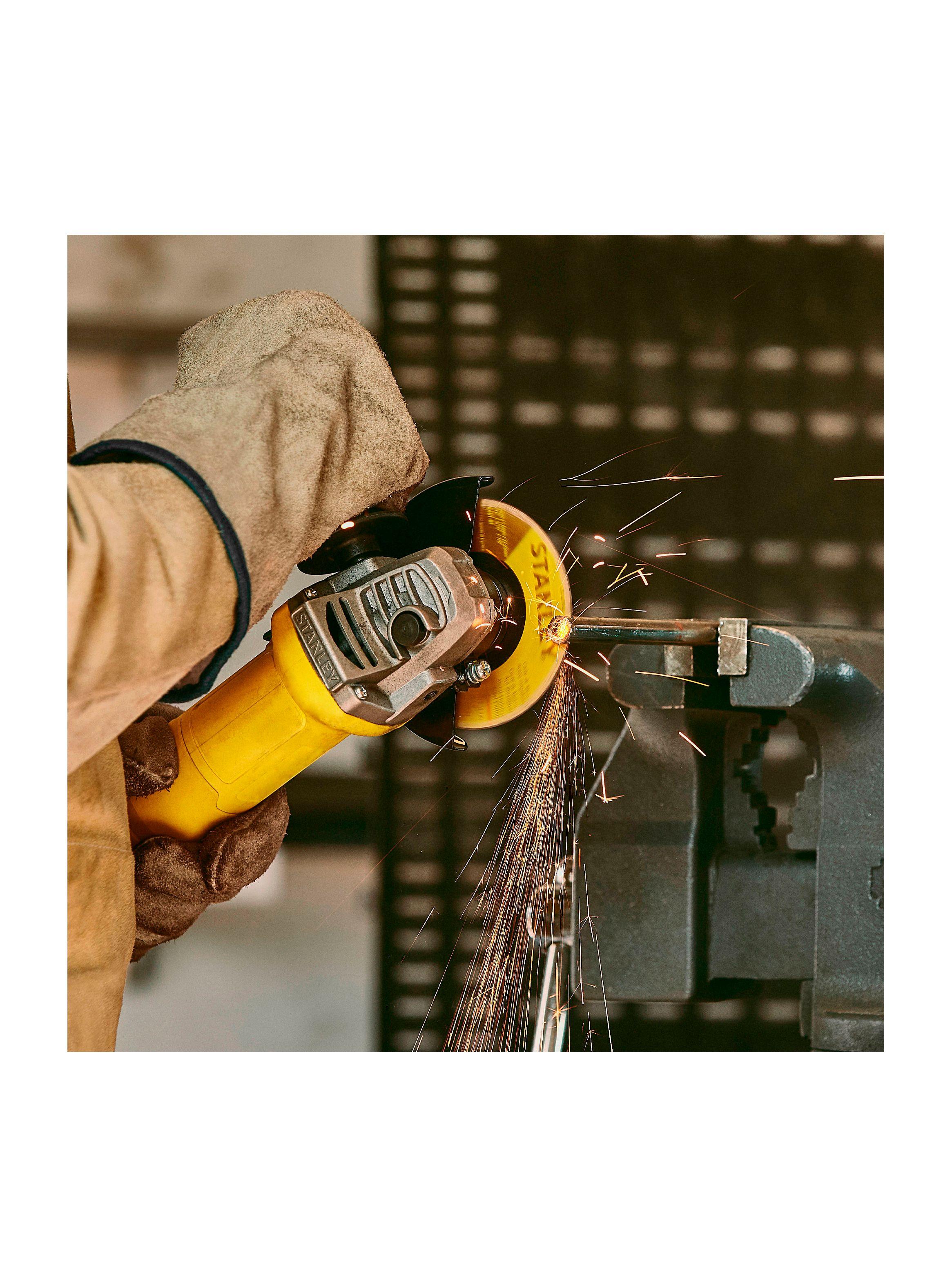 Esmeril Angular 4-1/2" 620W + 10 discos STANLEY SG6115-10DISCOS-5