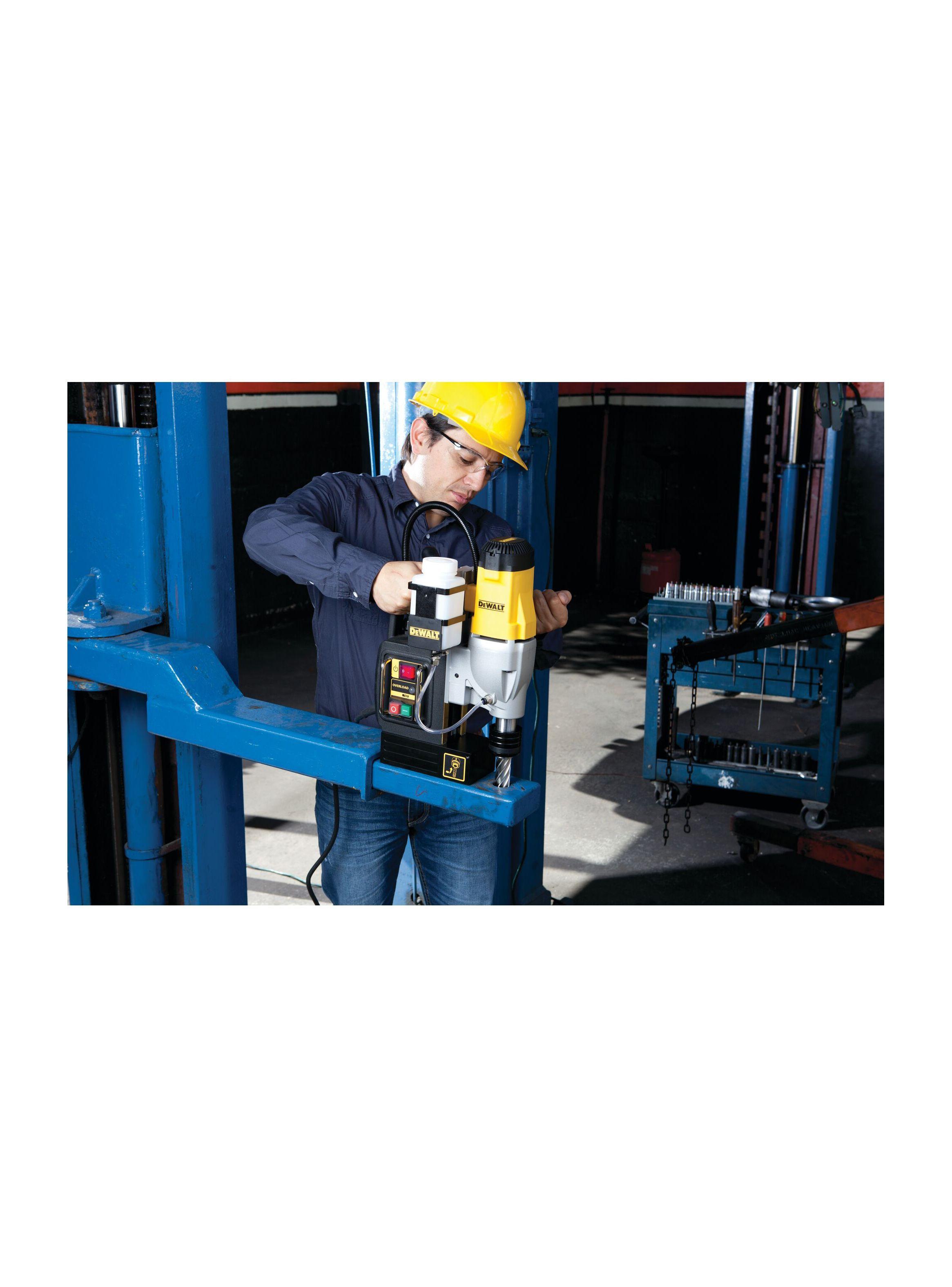 Taladro Base Magnética 1200W + Accesorios  DWE1622K-B2-5