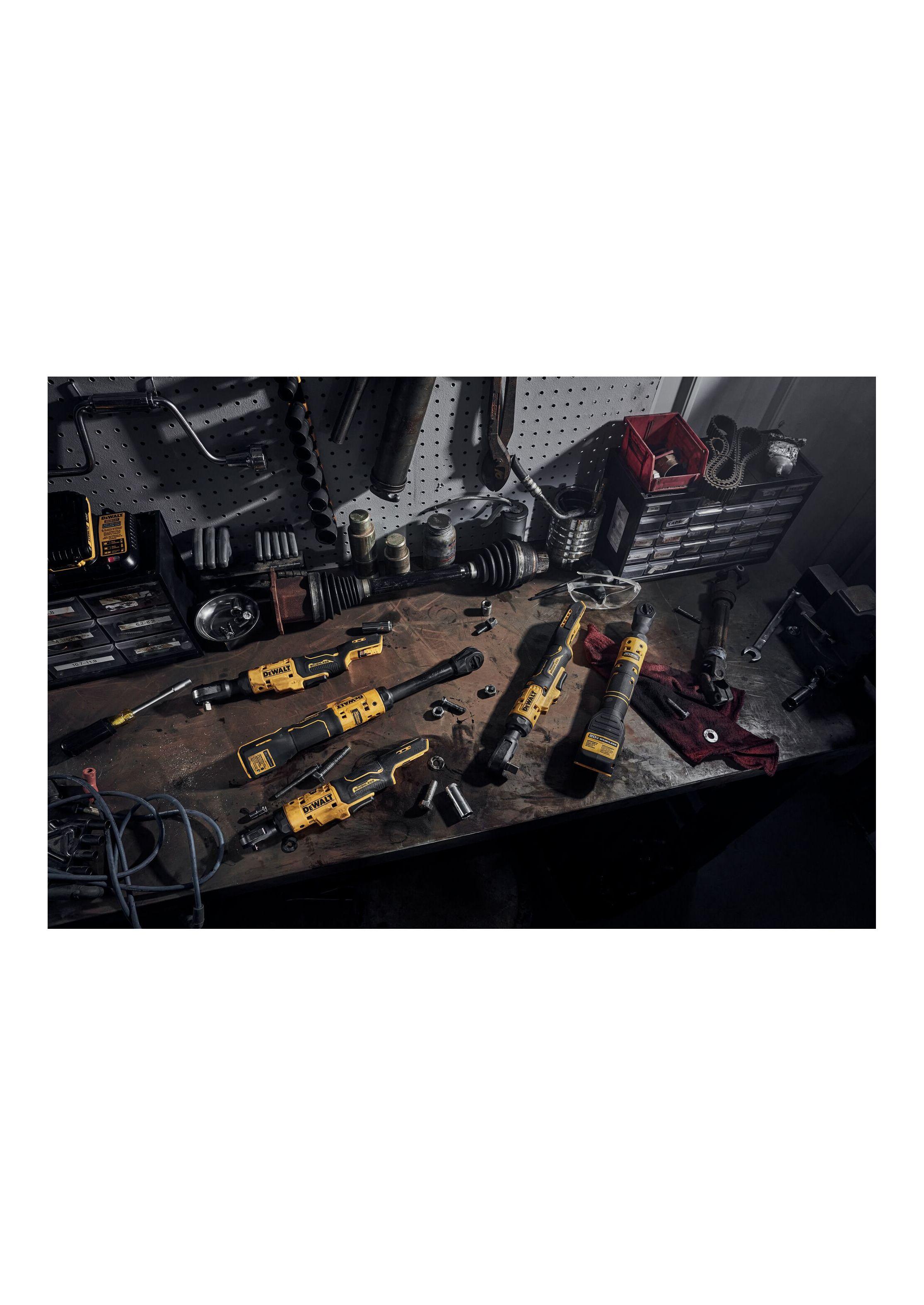 Matraca inalámbrica 1/2" 20V MAX Brushless DEWALT DCF512B-B3-4