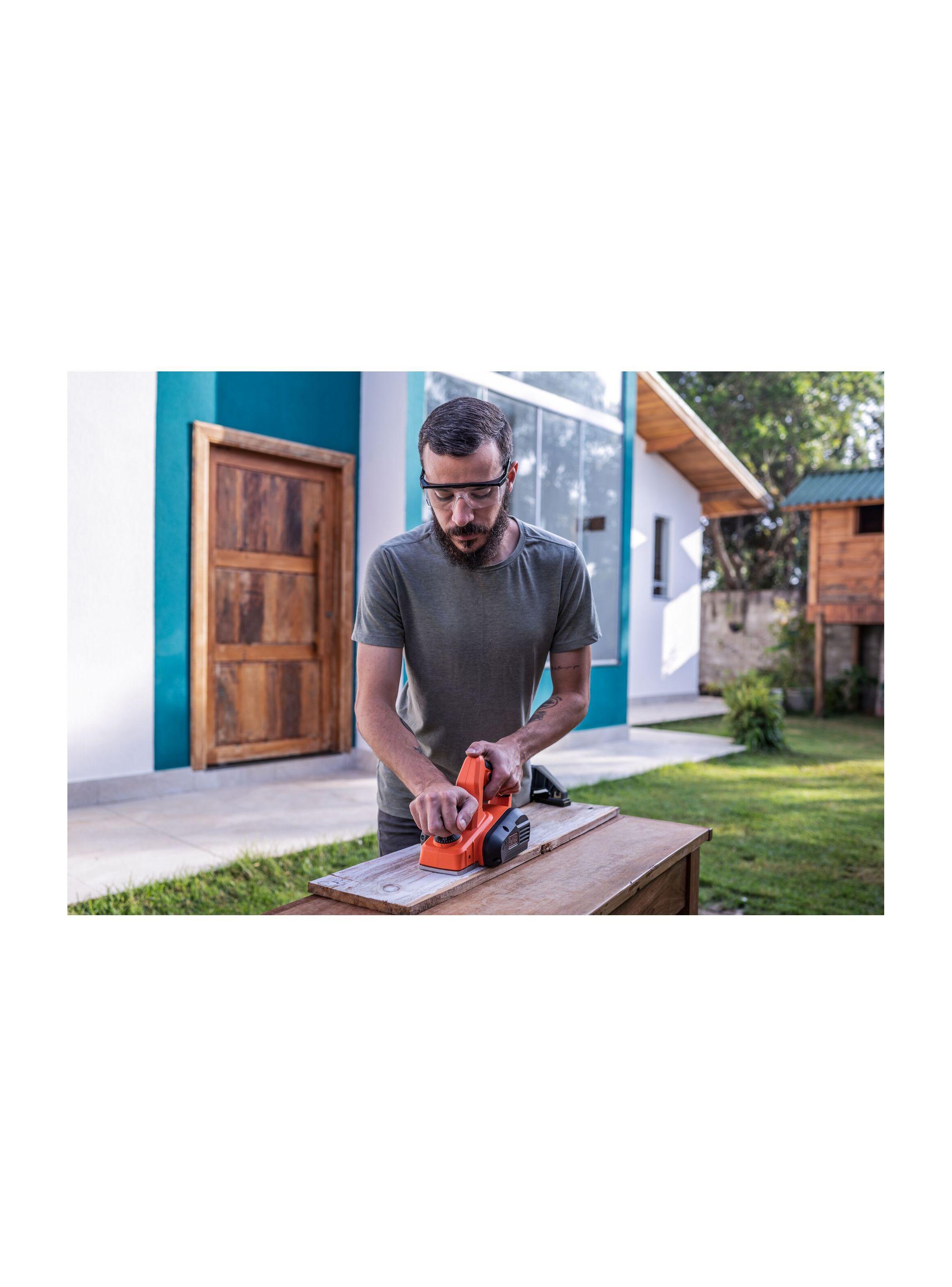 Cepillo Eléctrico 710W BLACK+DECKER BEW712-B2C-5