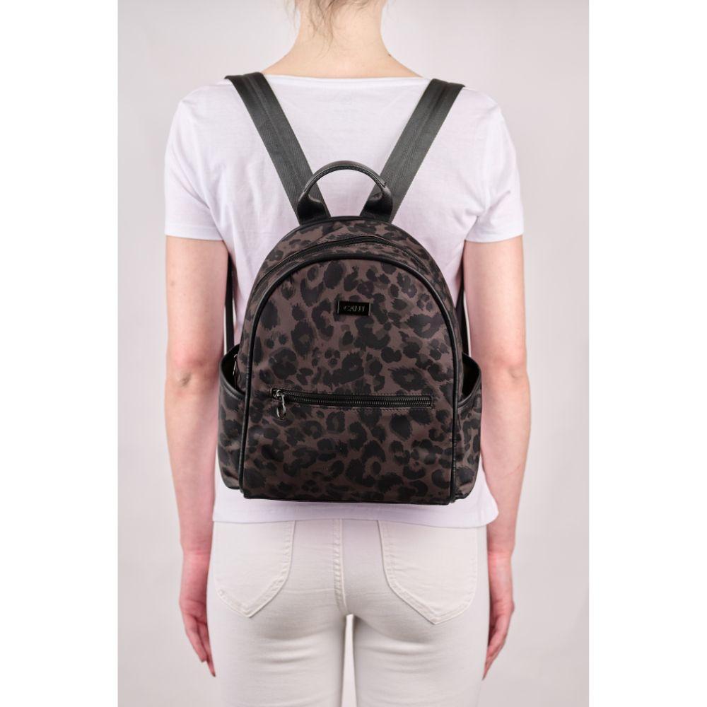 Mochila Pequeña Moda Filippa Animal Print Café Calu-4