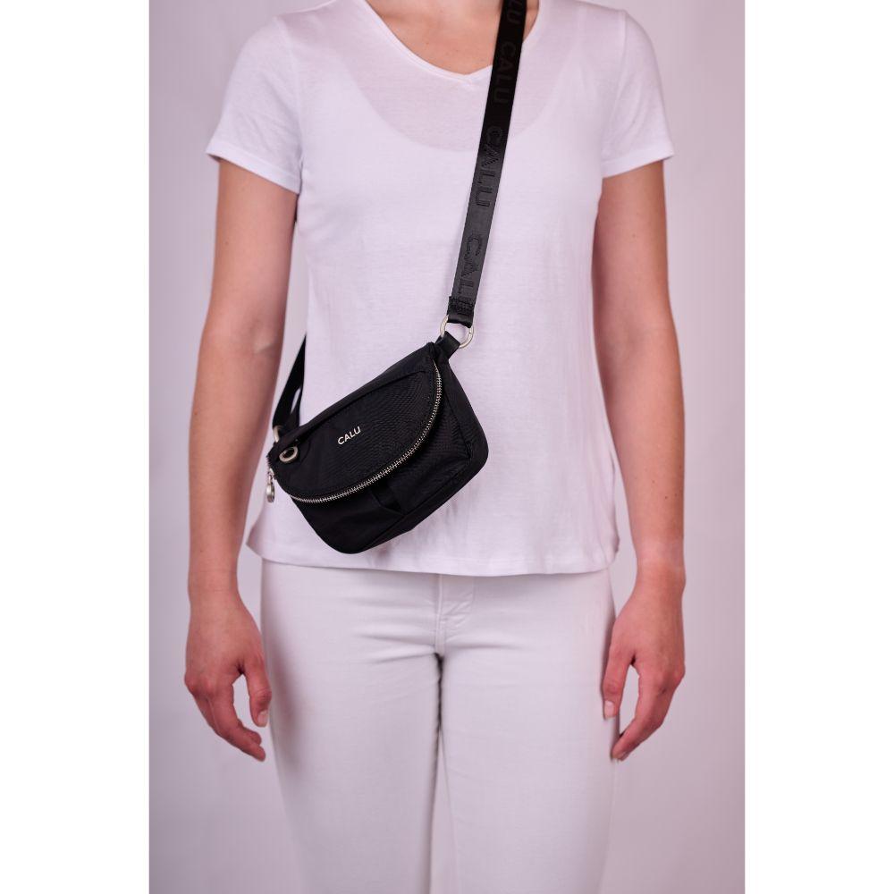 Cartera Pequeña Práctica Lulu Negro Head-6