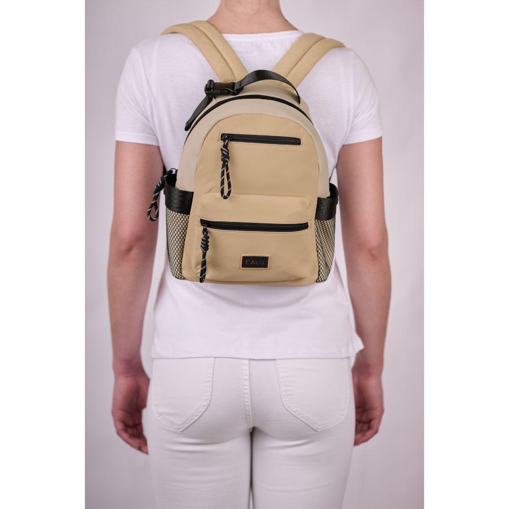 Mochila Moda Iggy Beige Calu-5