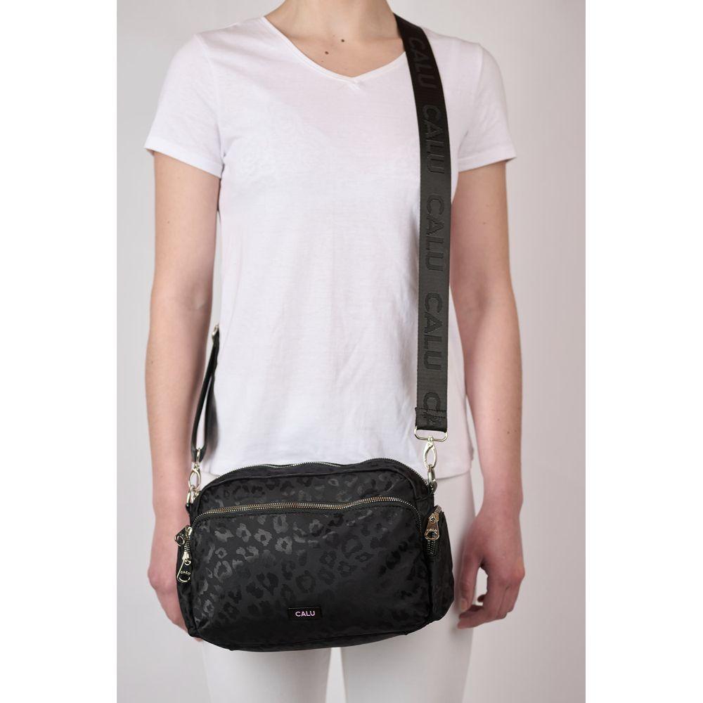 Cartera Bandolera Lavanda Animal Print Negro Calu-6