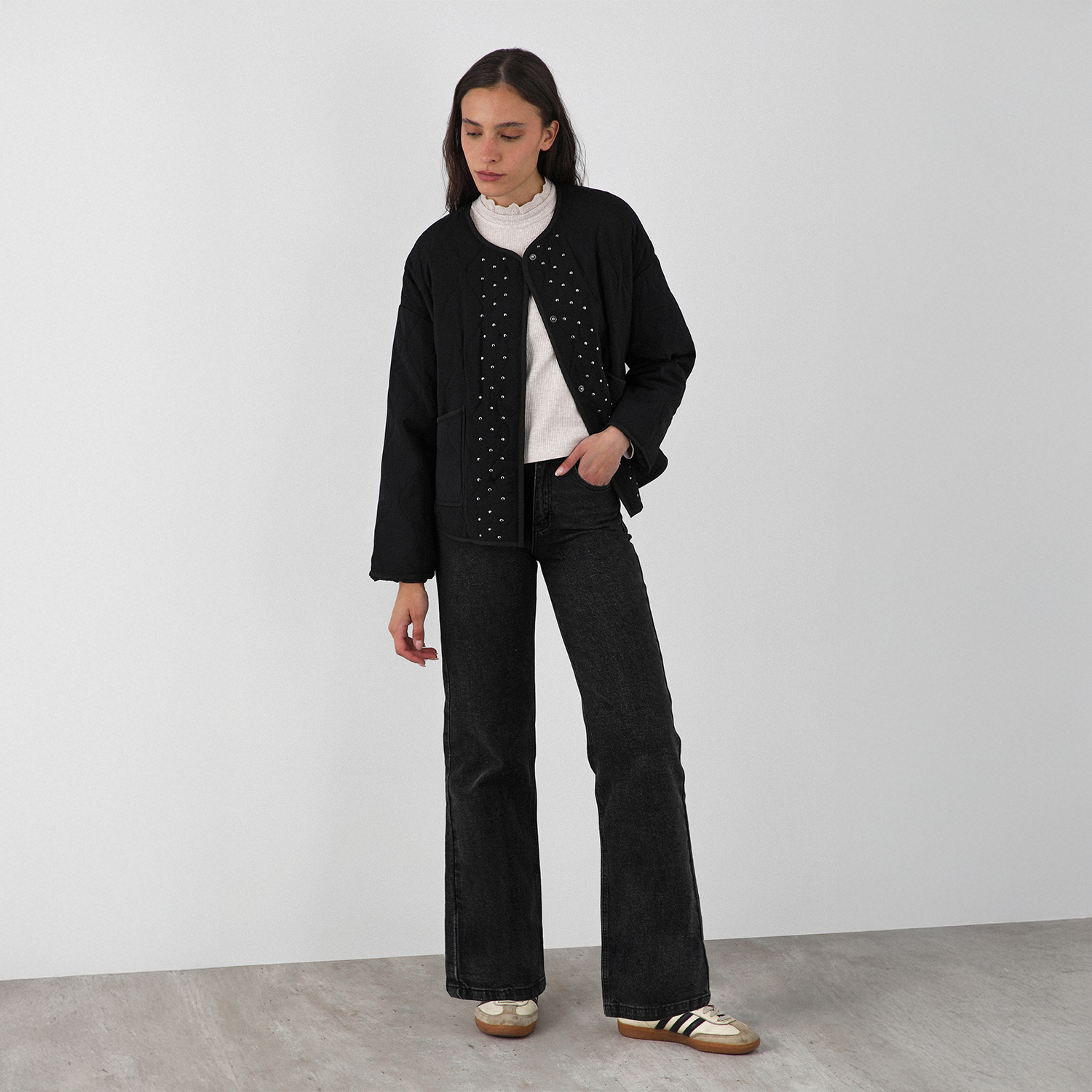 Chaqueta Acolchada Tachas Negro Mujer Raindoor-4