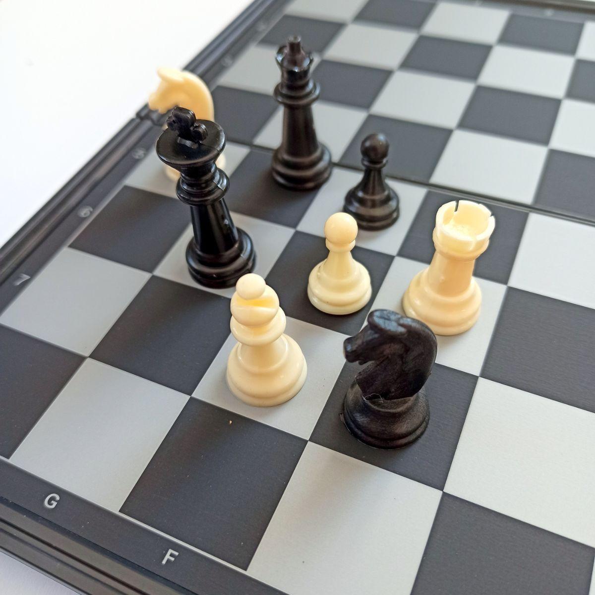Juego de Ajedrez Magnético-3