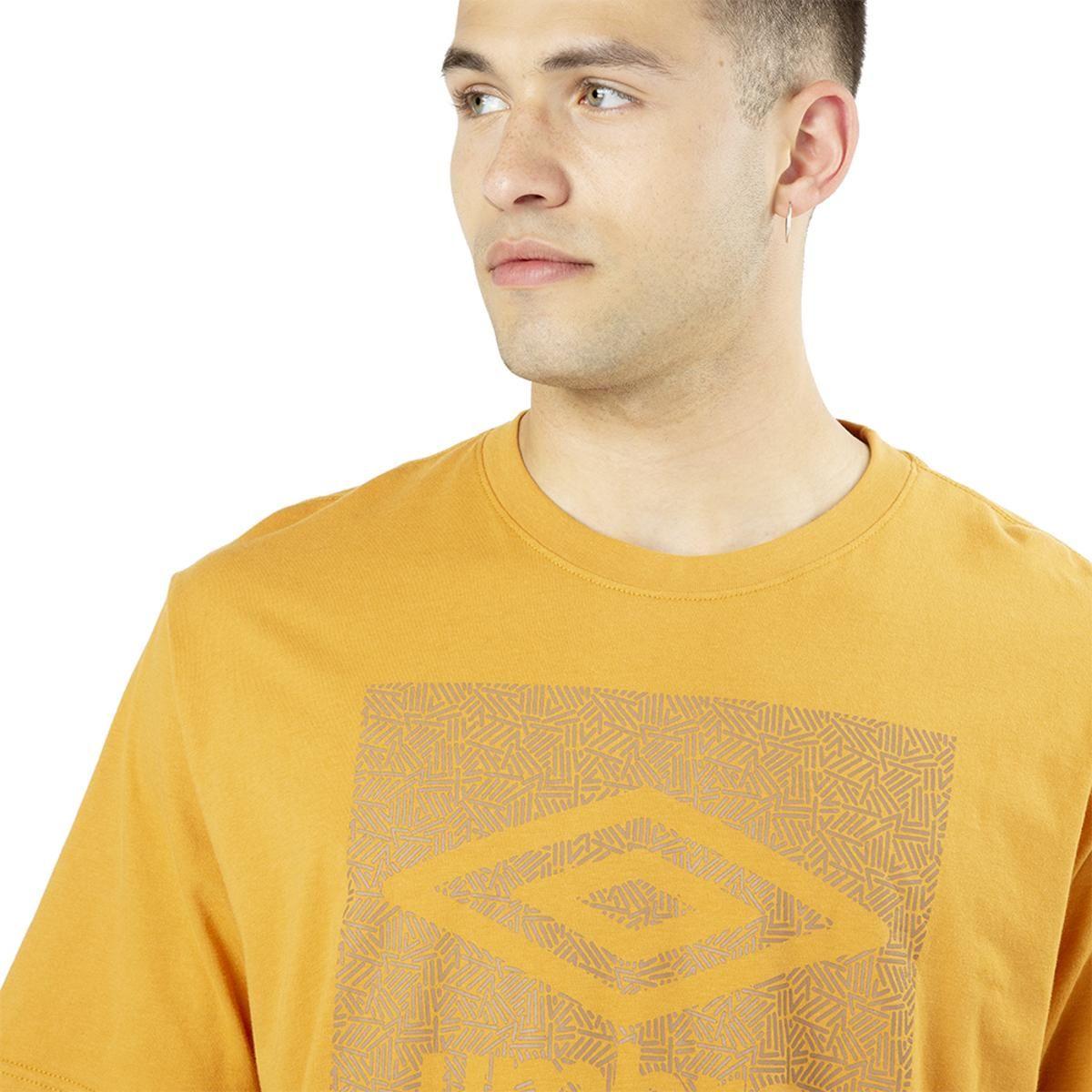 Polera Umbro Essentials Big Logo Square Hombre Amarillo-3