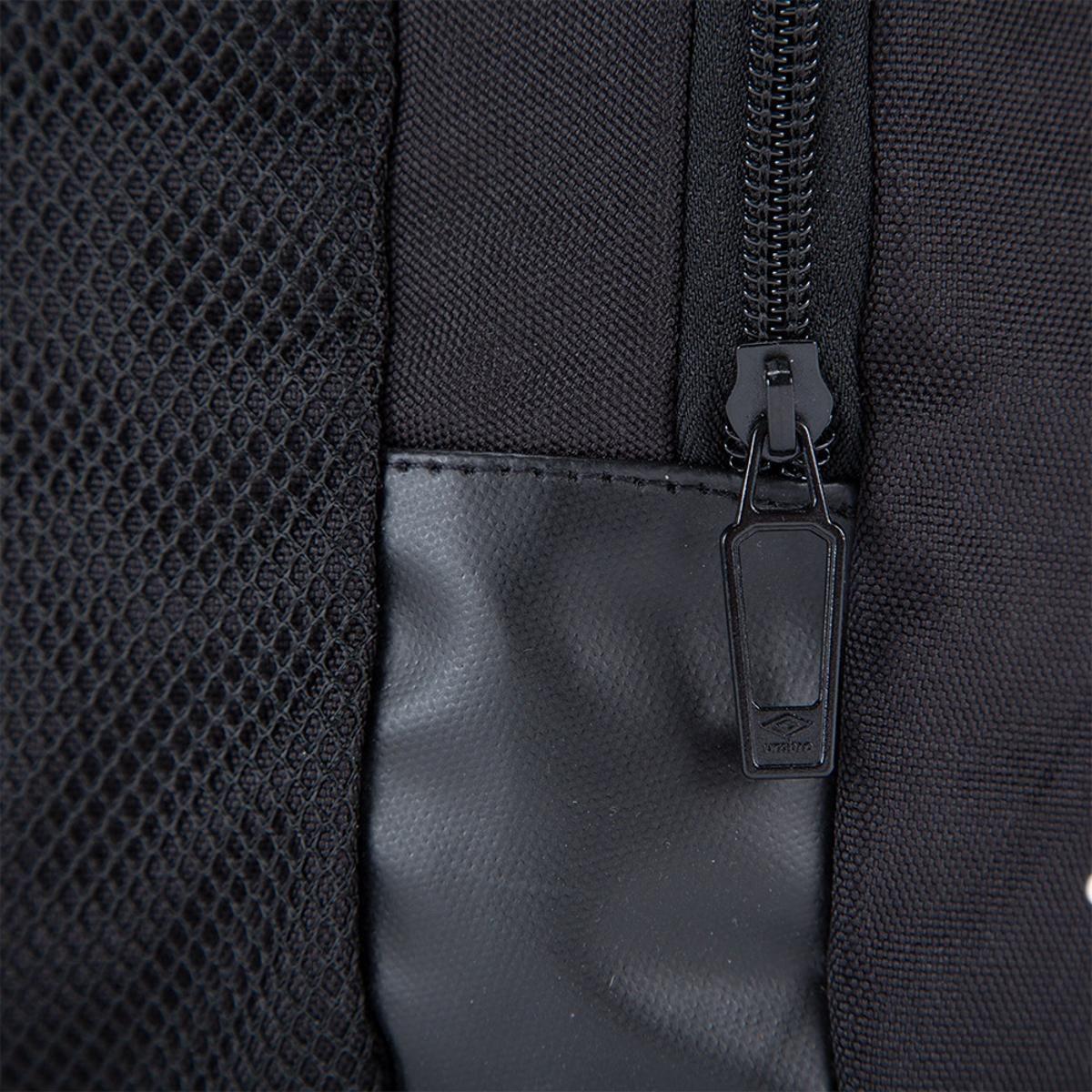 Mochila Umbro Team Training 2 Academy Unisex Negro-5