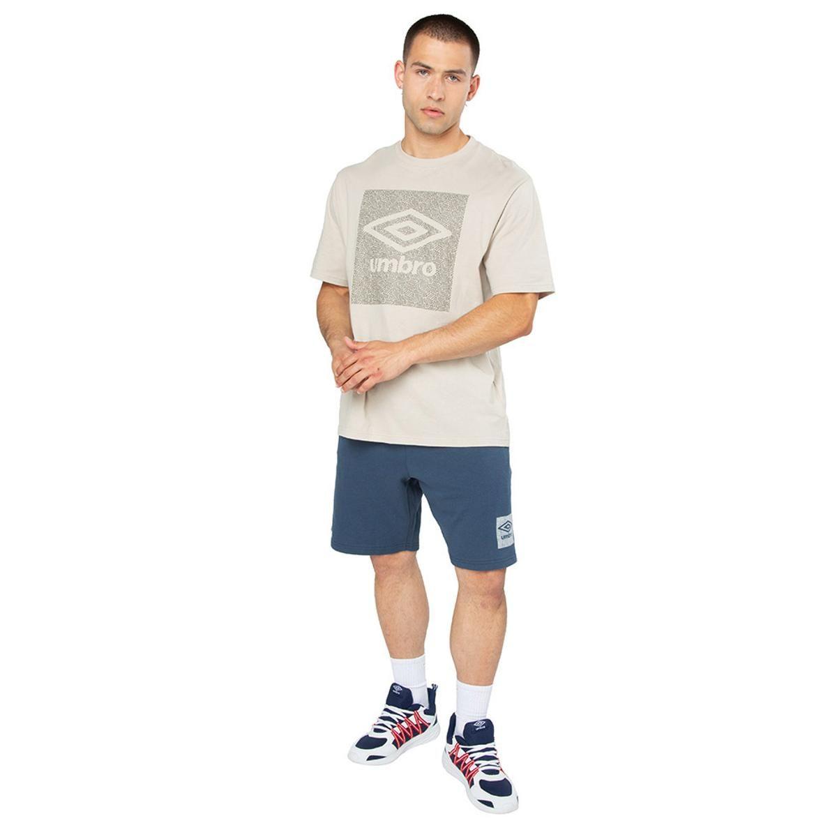 Polera Umbro Essentials Big Logo Square Hombre Beige-2