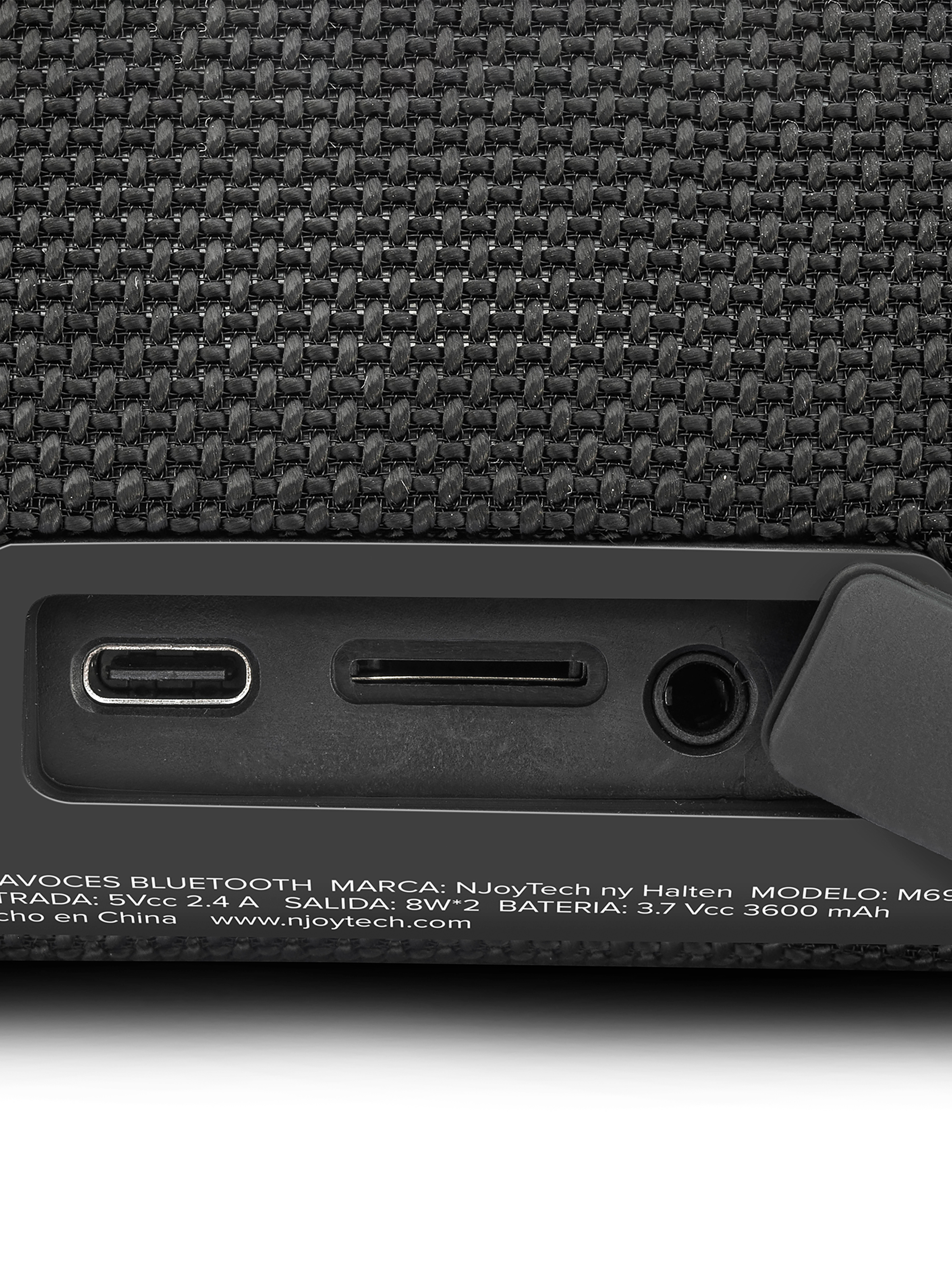Parlante Inalámbrico NjoyTech Waterproof con Bluetooth-7